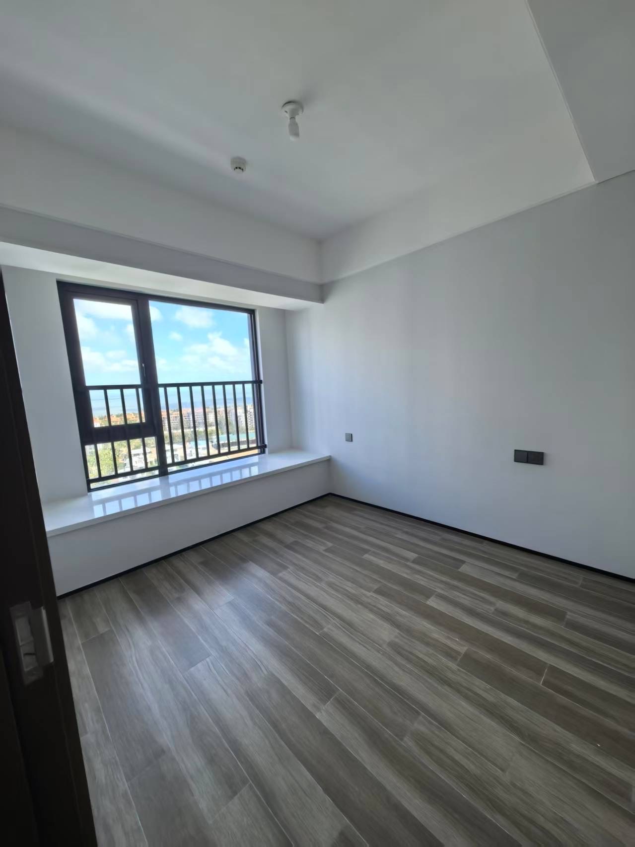 仁恒滨江园（一.二期）  3室2厅2卫    268.0万客厅