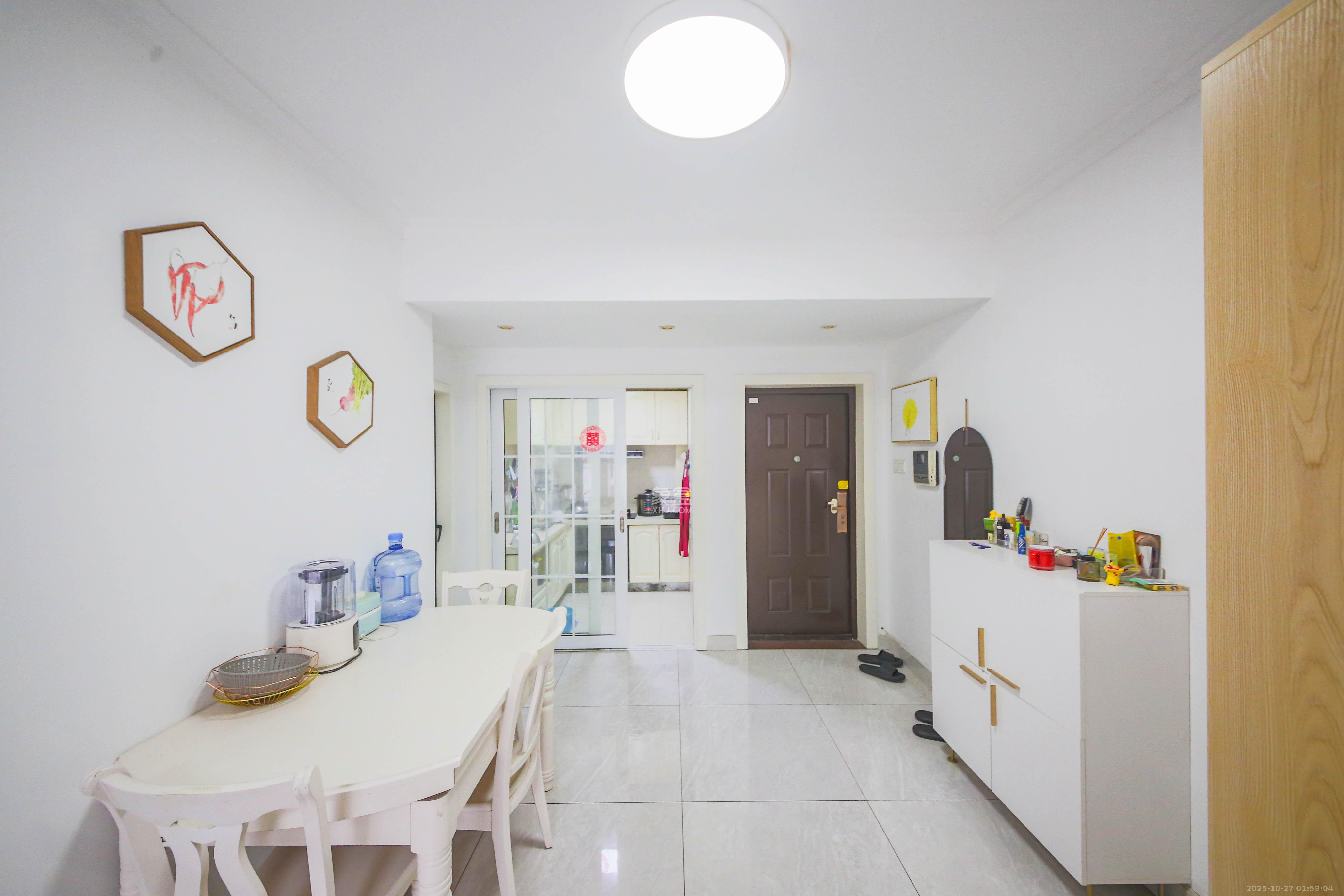 童话里  3室1厅1卫    75.0万 童话里  3室1厅1卫    75.0万客厅