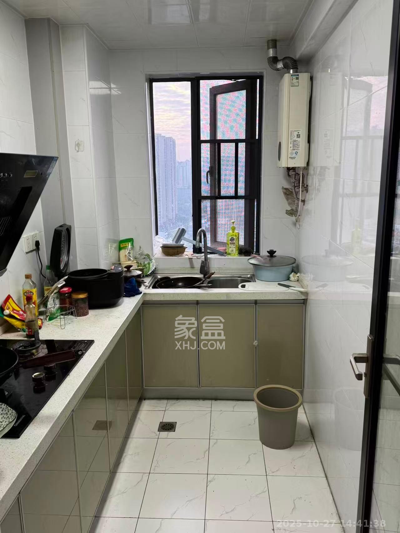 凯悦名城(泰悦公寓) 2室2厅1卫 2400.0元/月 凯悦名城(泰悦公寓) 2室2厅1卫 2400.0元/月室内图