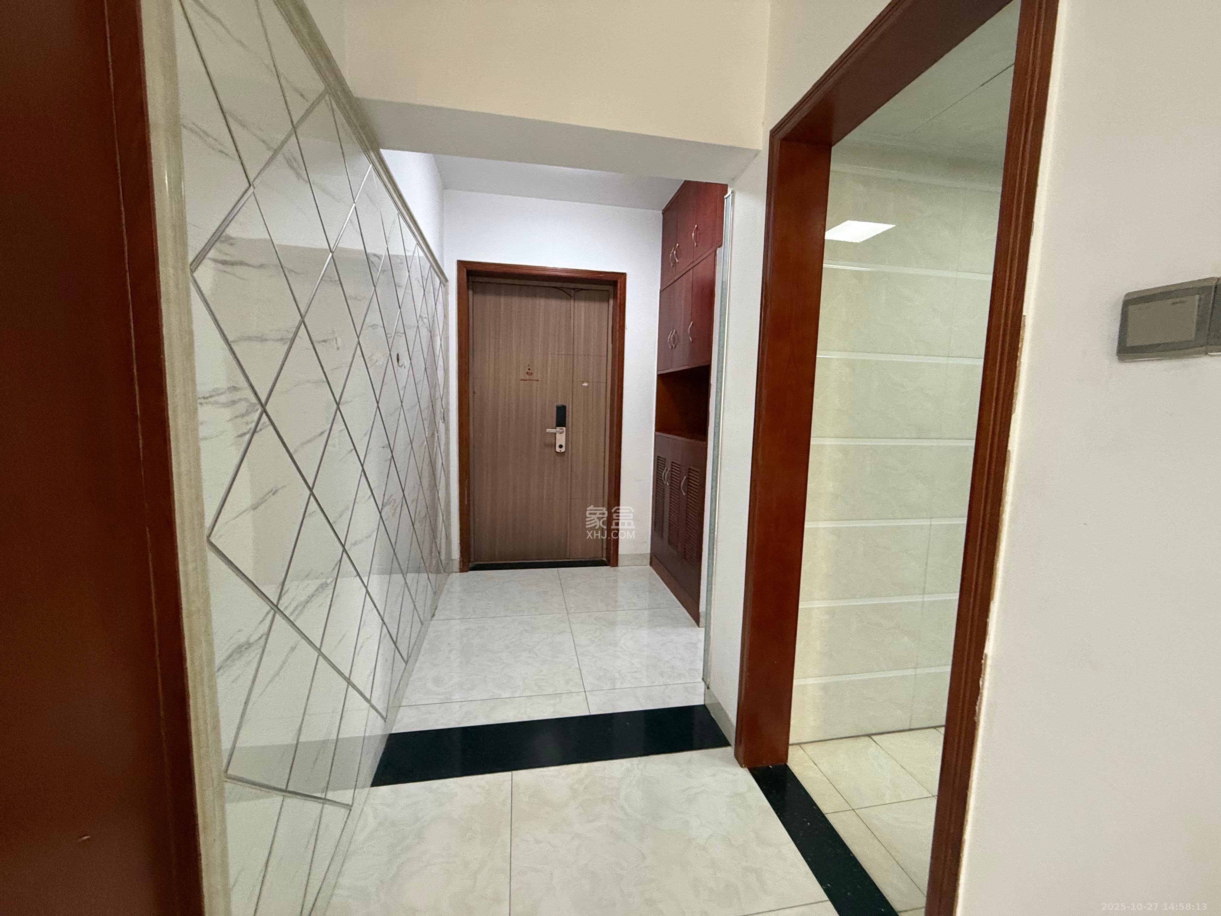 恒基凯旋门一二期 4室2厅2卫 2600.0元/月 恒基凯旋门一二期 4室2厅2卫 2600.0元/月室内图