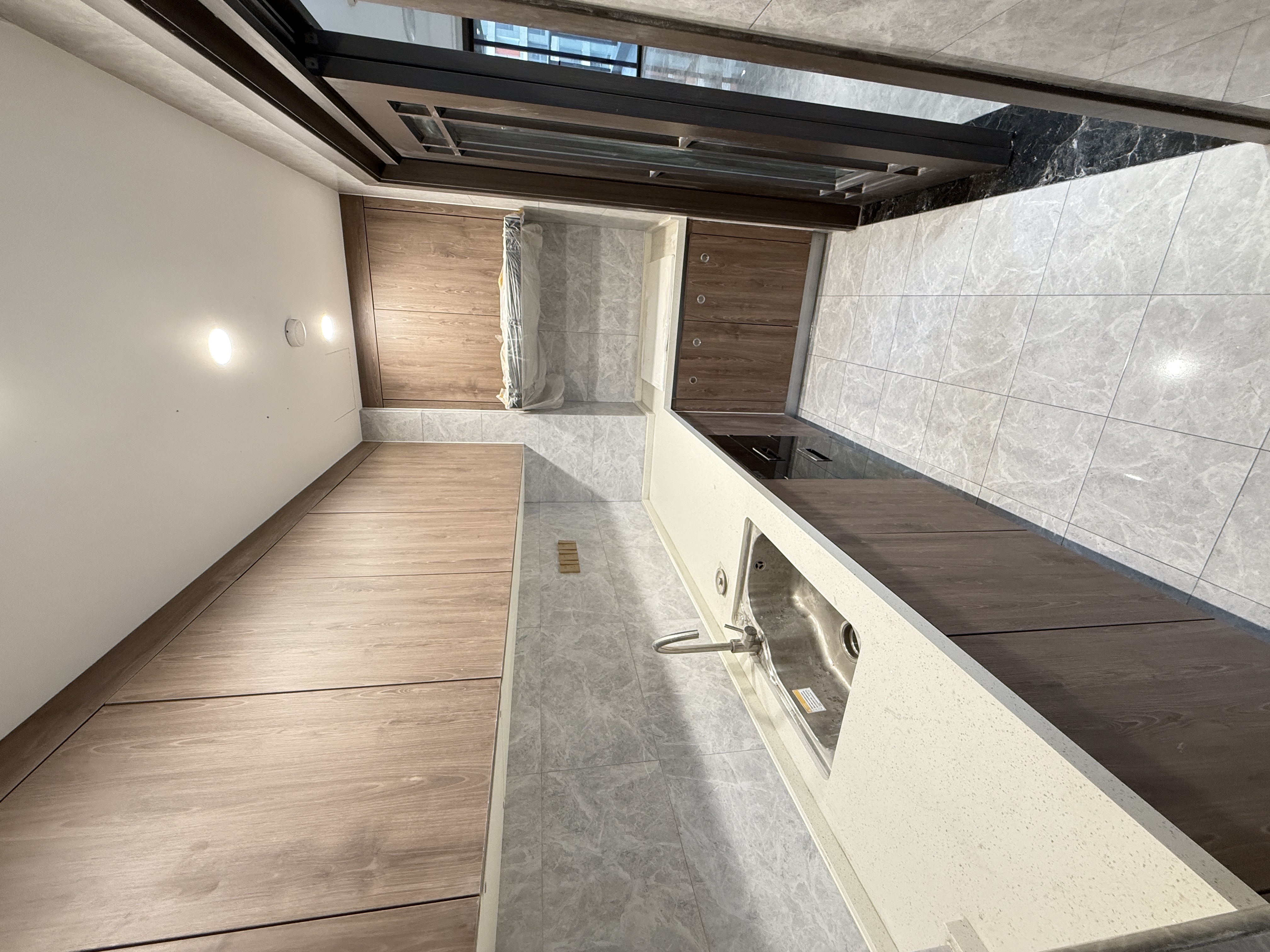 天街华府（海南新天地）  4室2厅2卫    3800.0元/月室内图