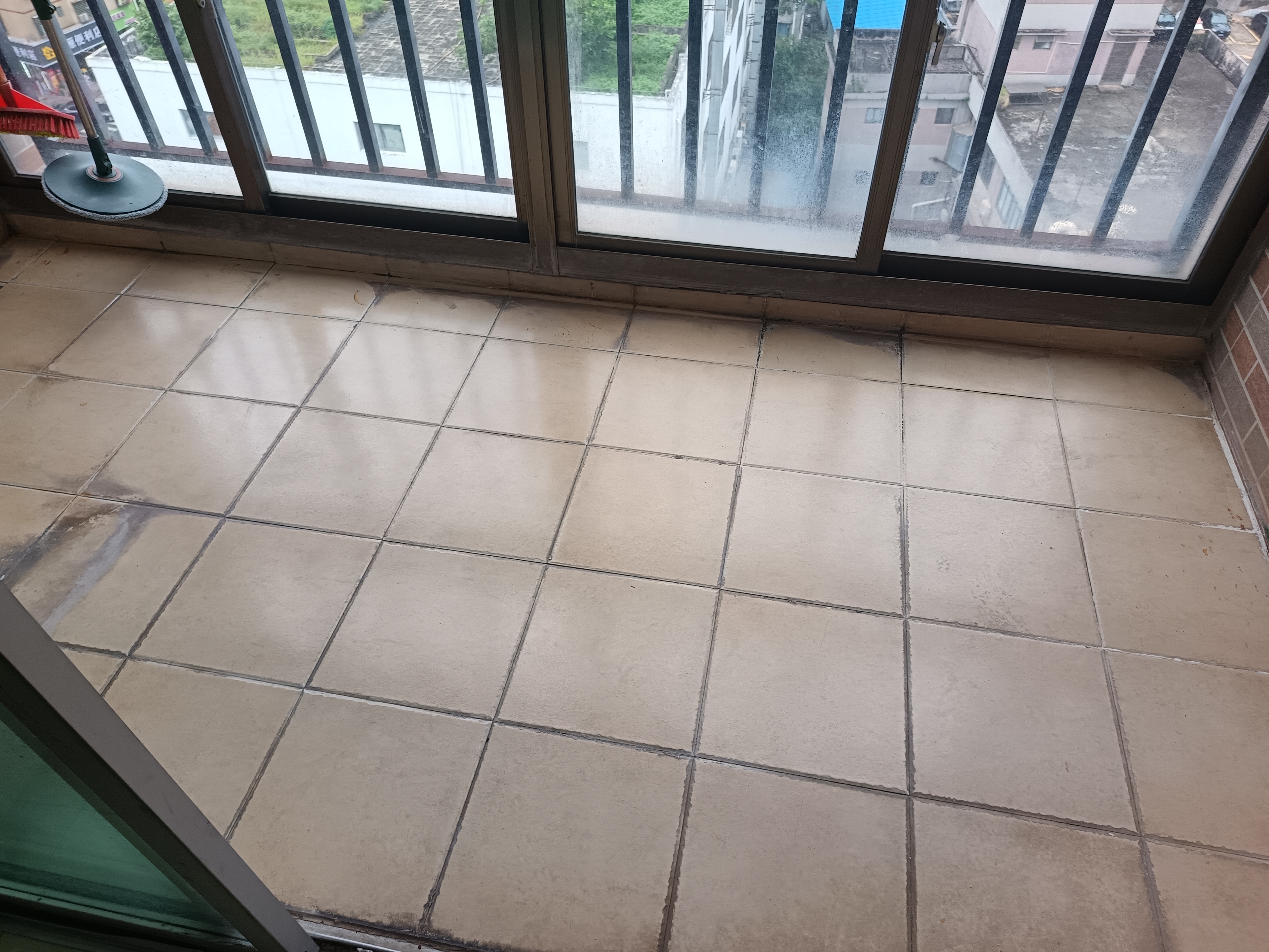 友谊华庭  3室2厅2卫    2500.0元/月室内图