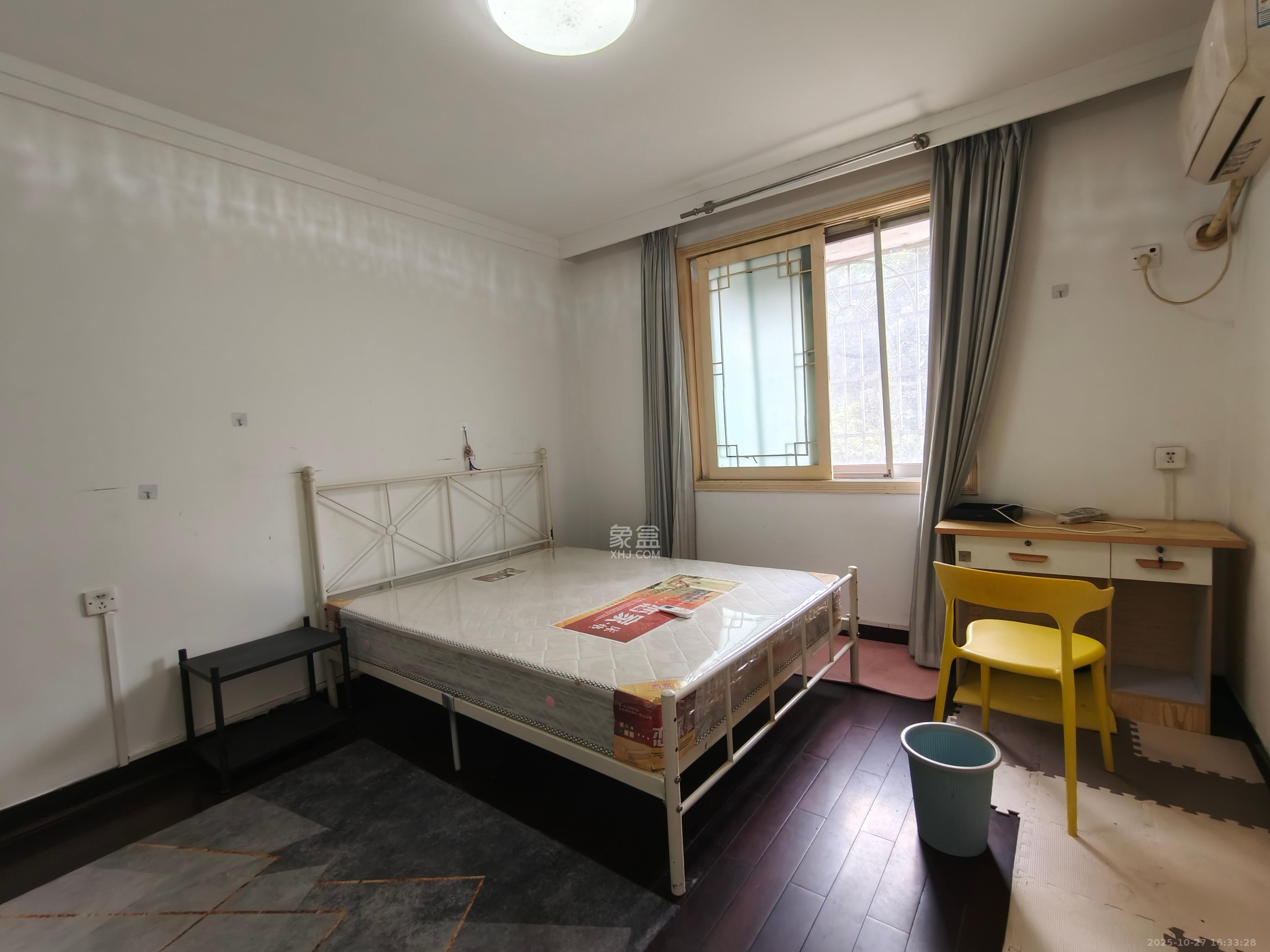 学宫街119号/原学宫街商住楼  3室1厅1卫    2500.0元/月室内图