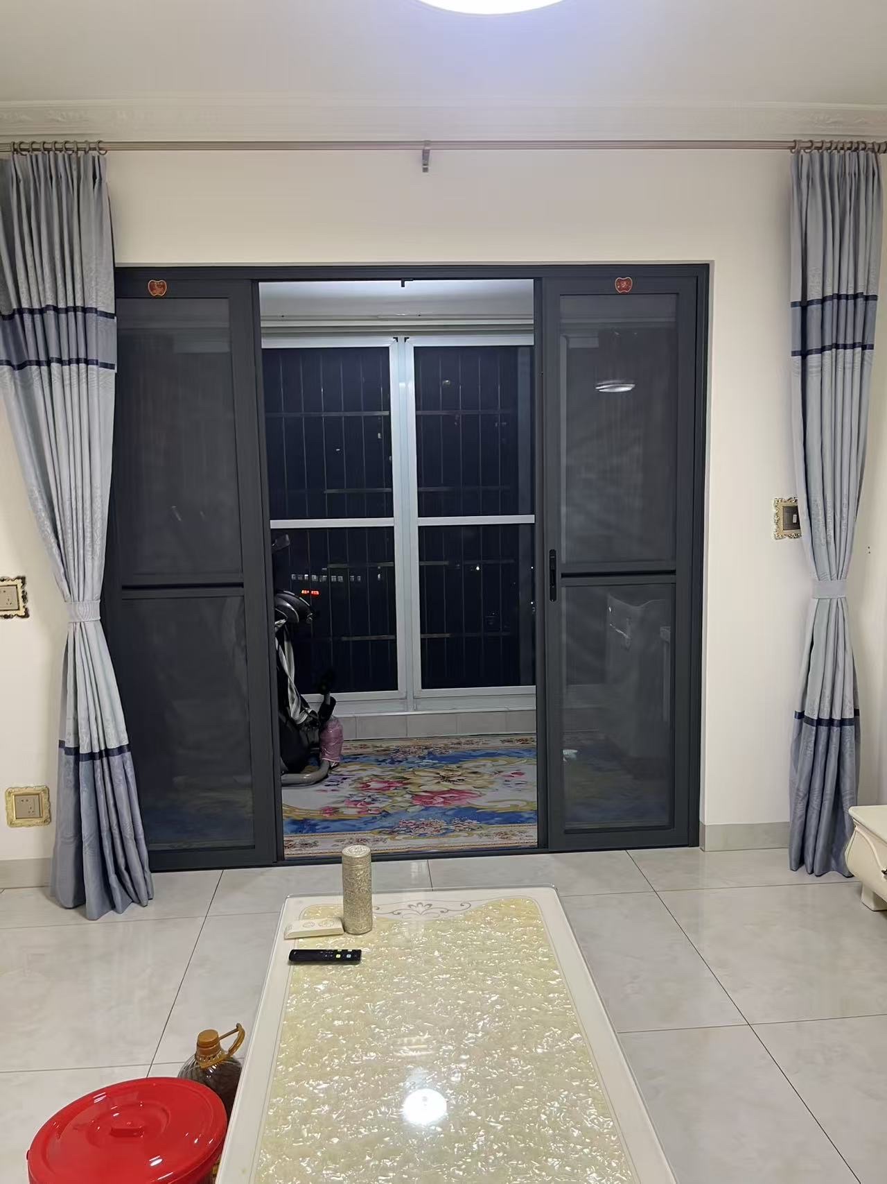 海侨花园  3室2厅1卫    2800.0元/月 海侨花园  3室2厅1卫    2800.0元/月室内图