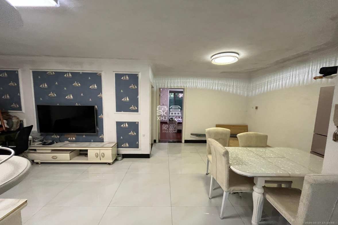 福乐凯公寓 2室2厅1卫 2500.0元/月 福乐凯公寓 2室2厅1卫 2500.0元/月室内图