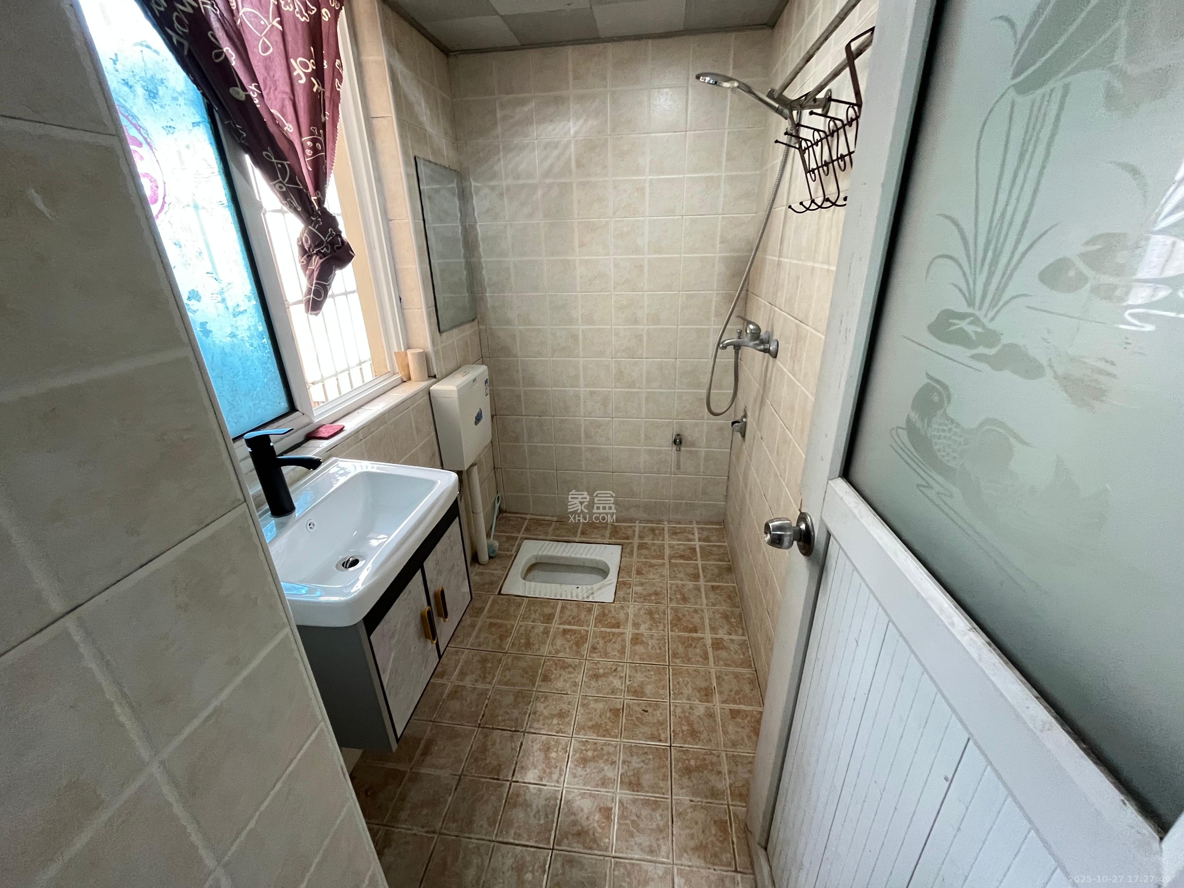 益佳苑  1室1厅1卫    1600.0元/月室内图