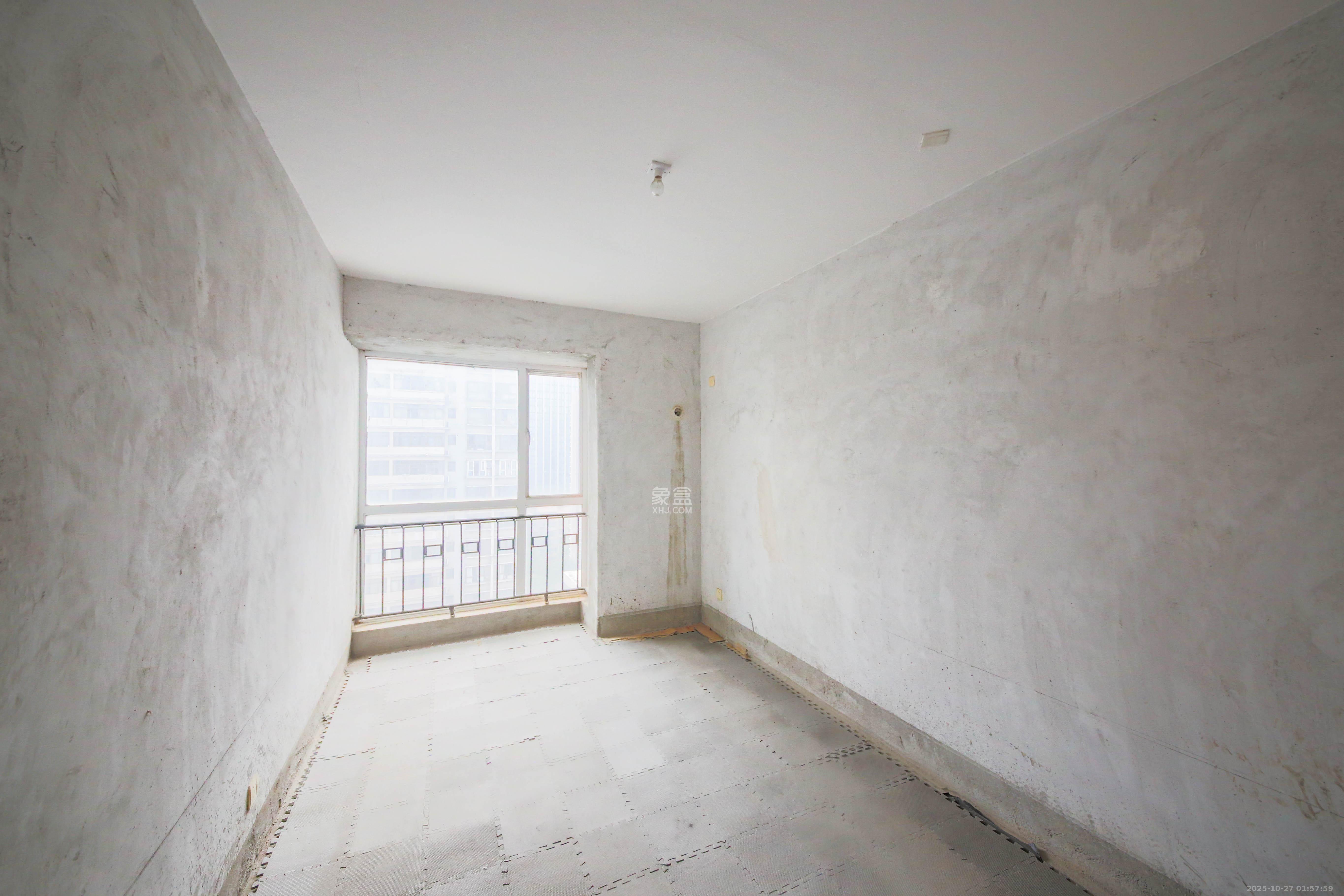 君临青园花都  3室2厅2卫    95.0万 君临青园花都  3室2厅2卫    95.0万卧室