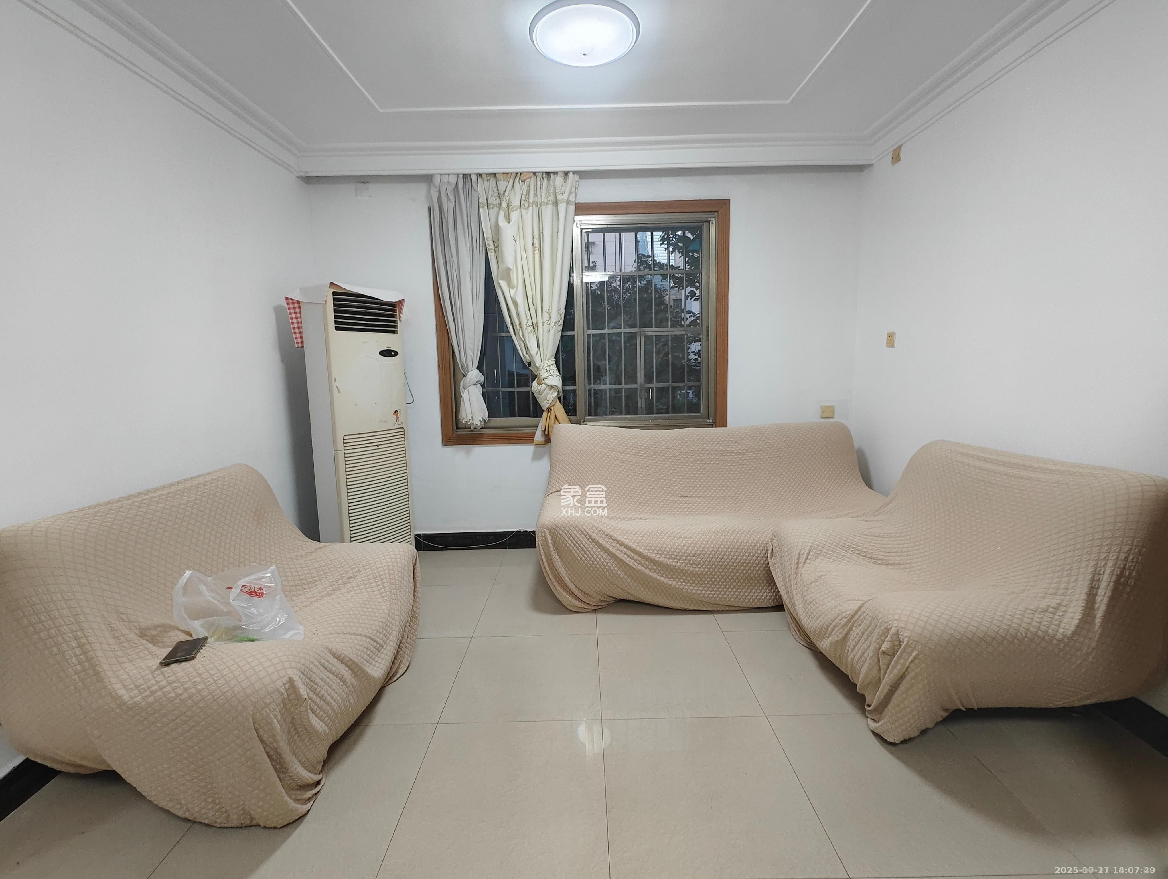 文华商住楼 3室2厅2卫 2800.0元/月 文华商住楼 3室2厅2卫 2800.0元/月室内图