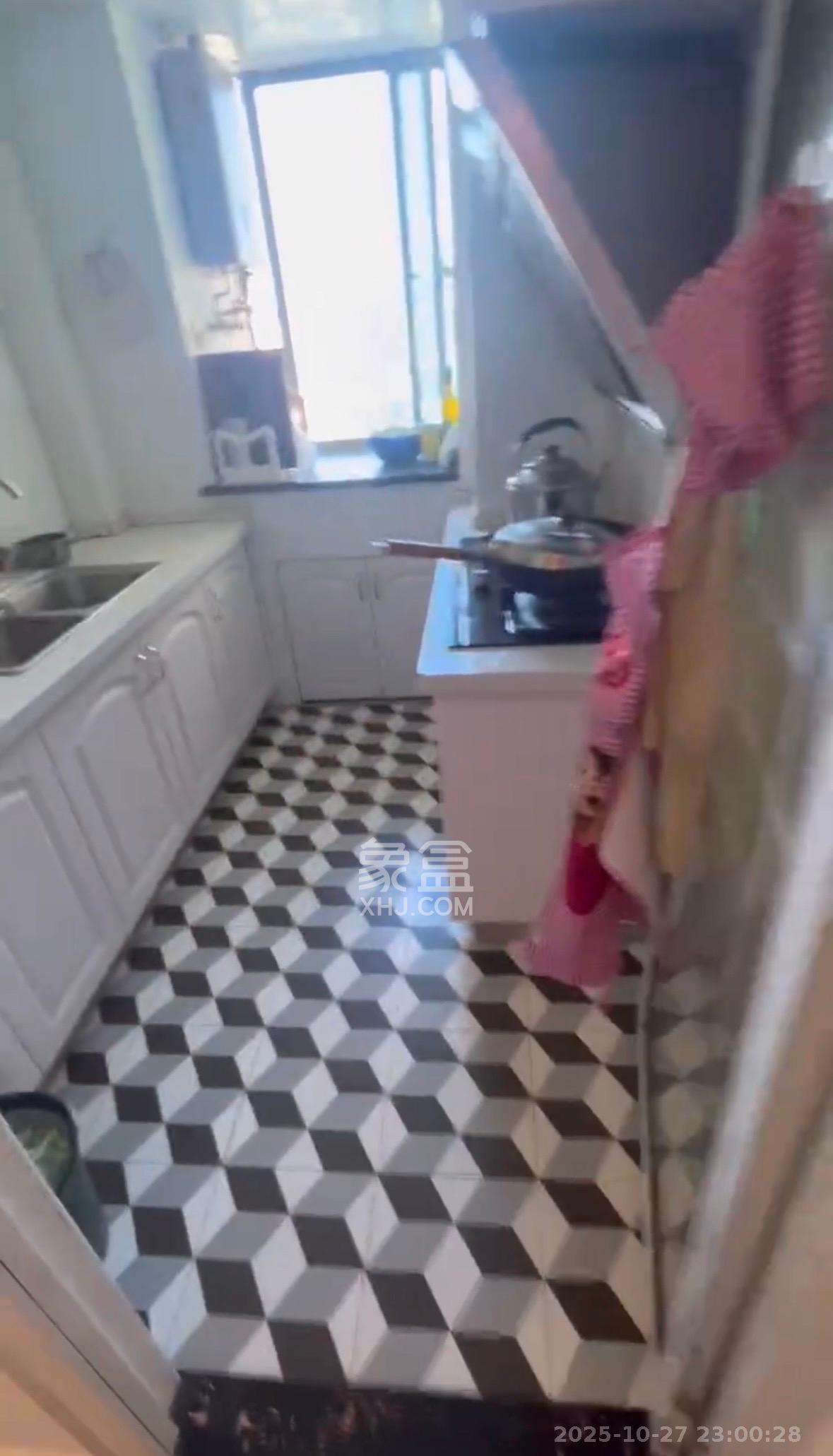 东方银座(东方摩卡)  4室2厅1卫    3280.0元/月 东方银座(东方摩卡)  4室2厅1卫    3280.0元/月室内图