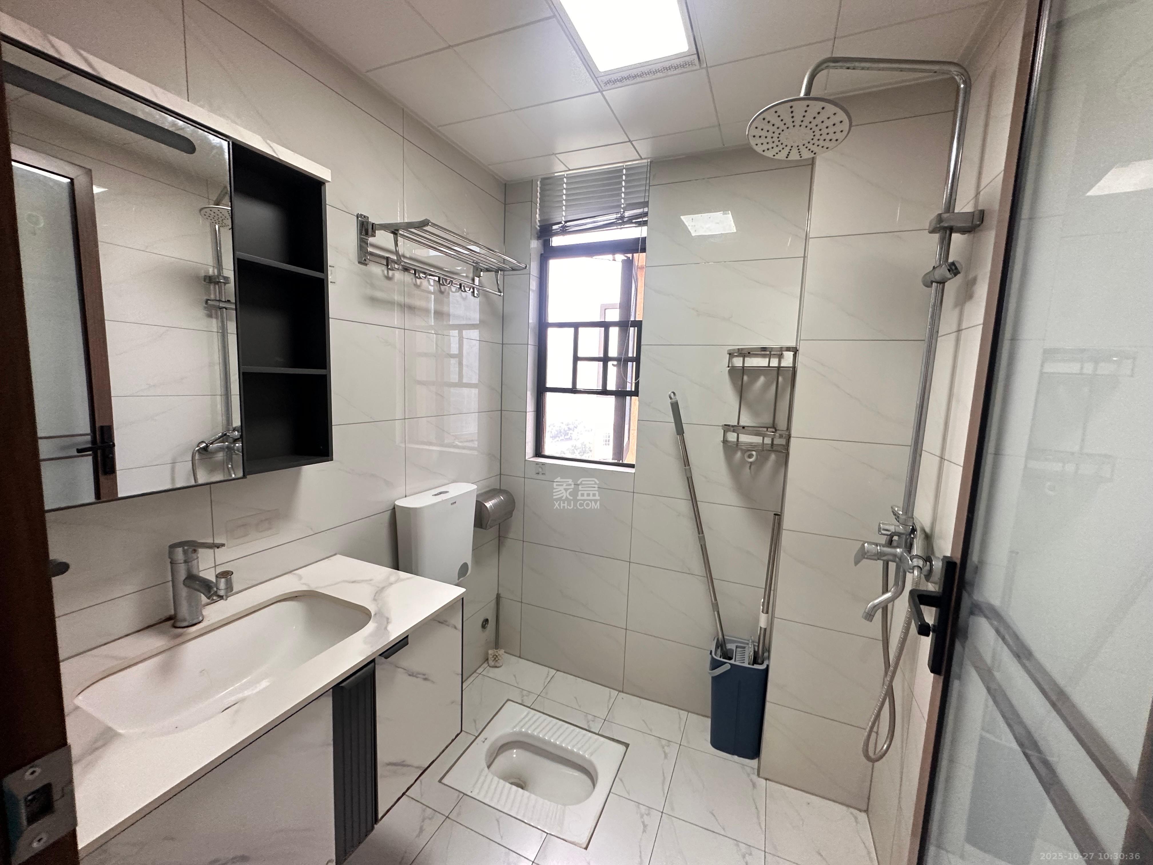 嘉雨兴园  2室1厅1卫    3000.0元/月室内图