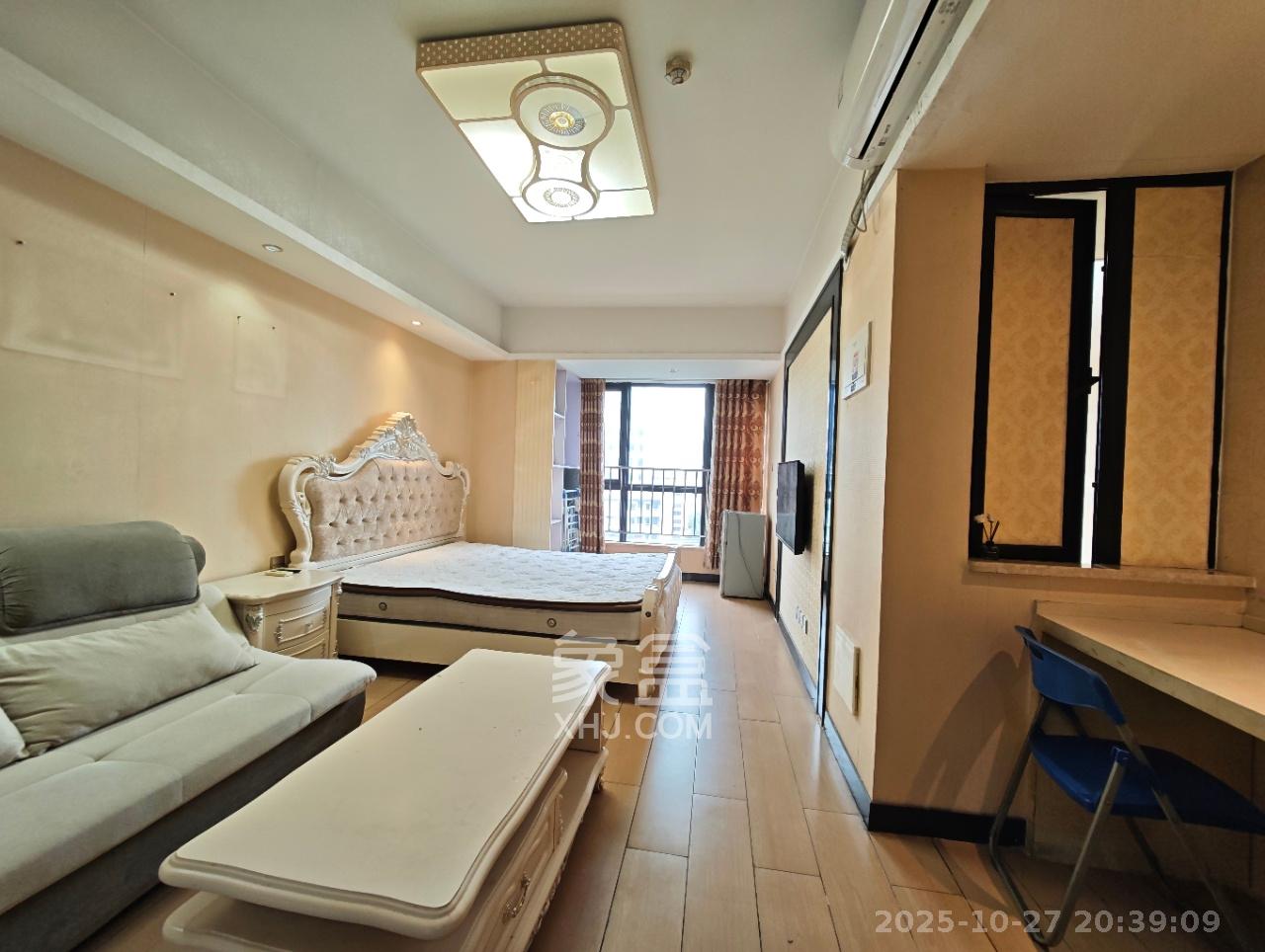 德思勤城市广场（宝格丽公寓）  1室1厅1卫    1600.0元/月室内图