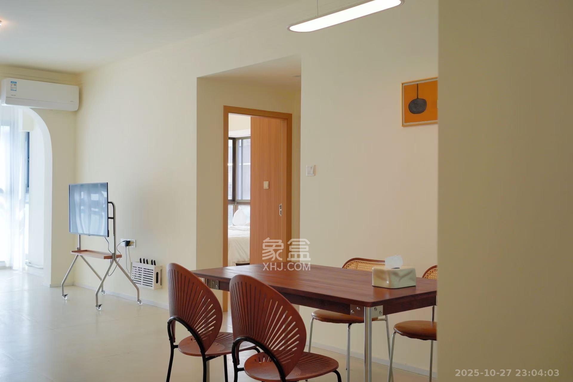 君悦紫园  2室1厅1卫    3500.0元/月 君悦紫园  2室1厅1卫    3500.0元/月室内图