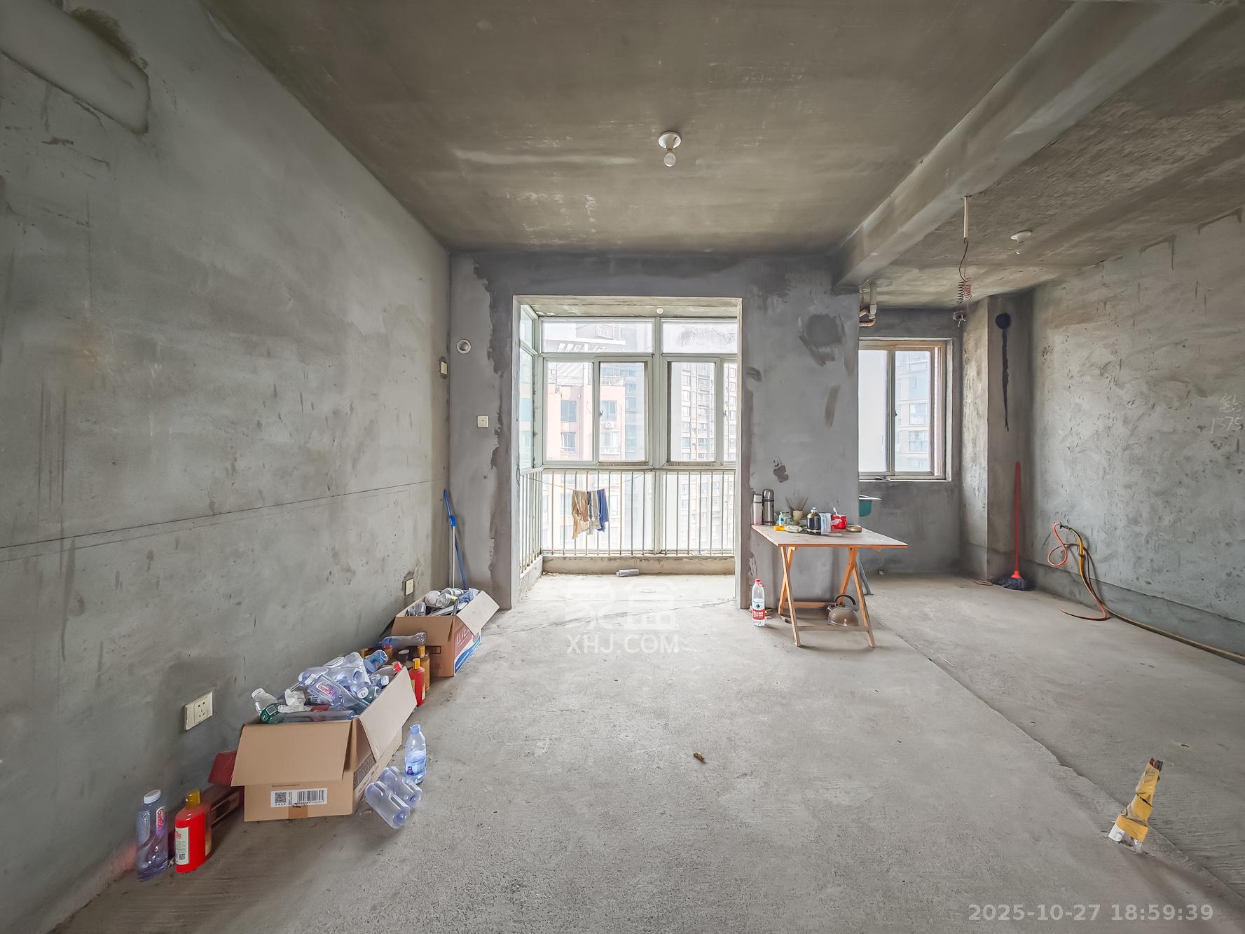 山语城一期 3室2厅2卫 90.0万 山语城一期 3室2厅2卫 90.0万客厅