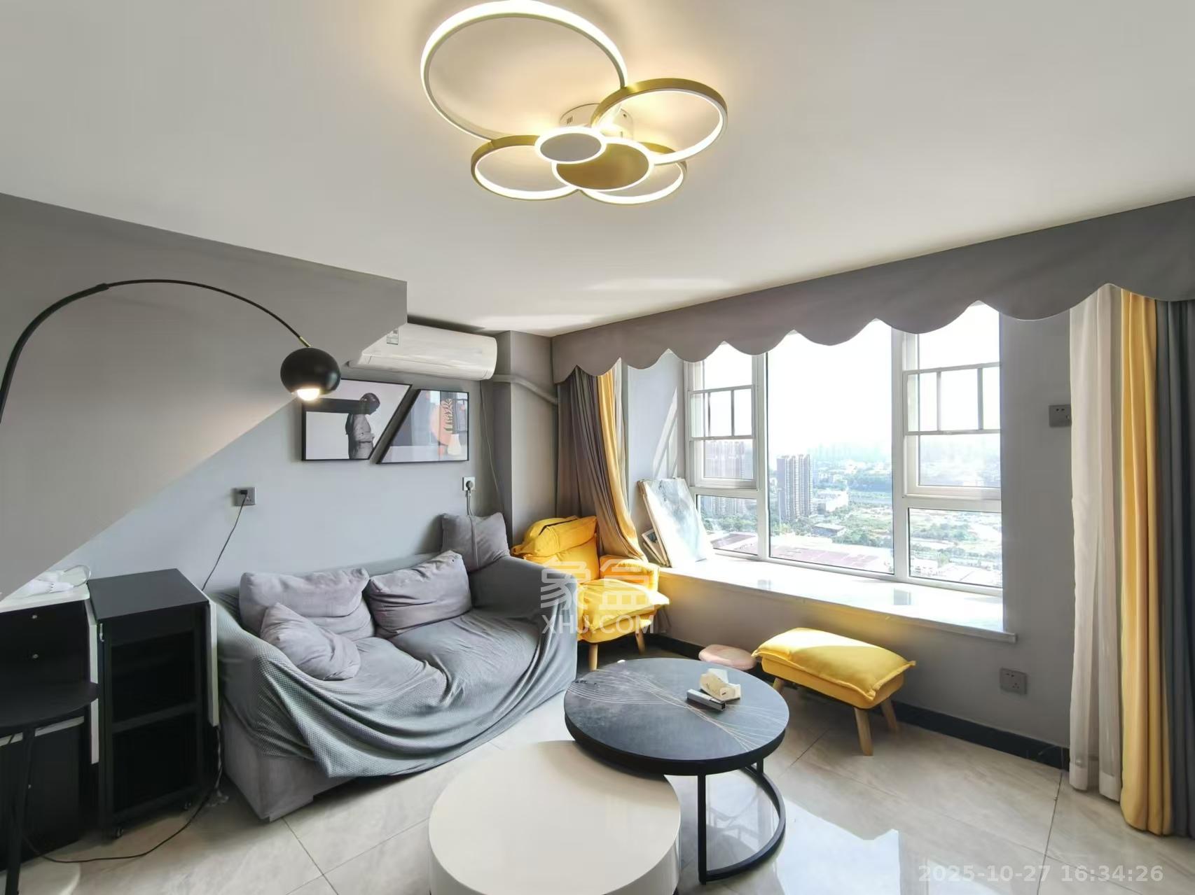 芙蓉万国城MOMA（卓越汇富苑）  1室1厅1卫    2400.0元/月室内图