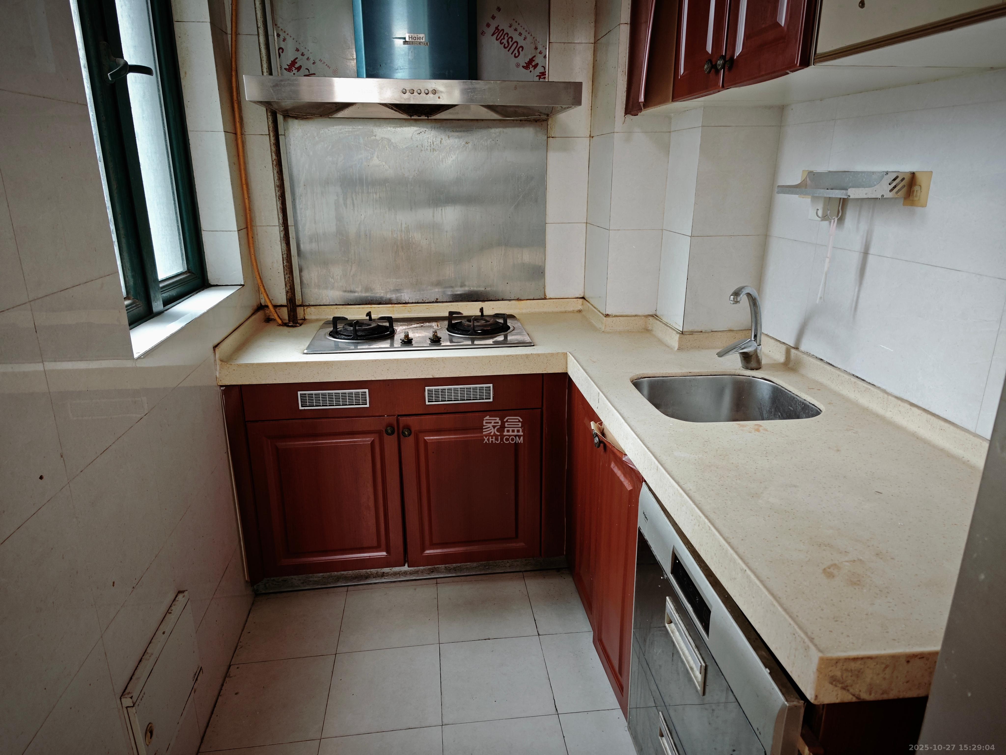 恒大华府  3室2厅1卫    2200.0元/月室内图