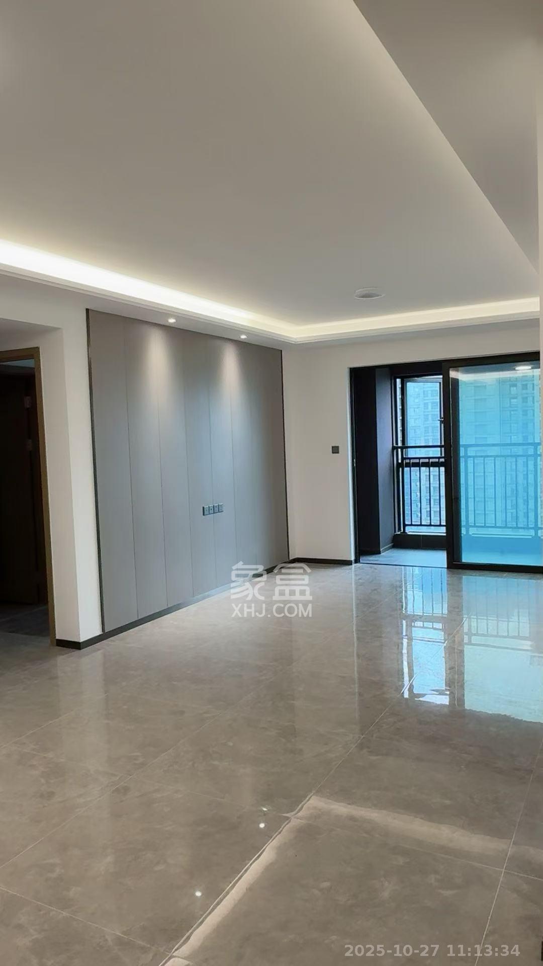 招商华发依云曦城 3室2厅2卫 2300.0元/月 招商华发依云曦城 3室2厅2卫 2300.0元/月室内图