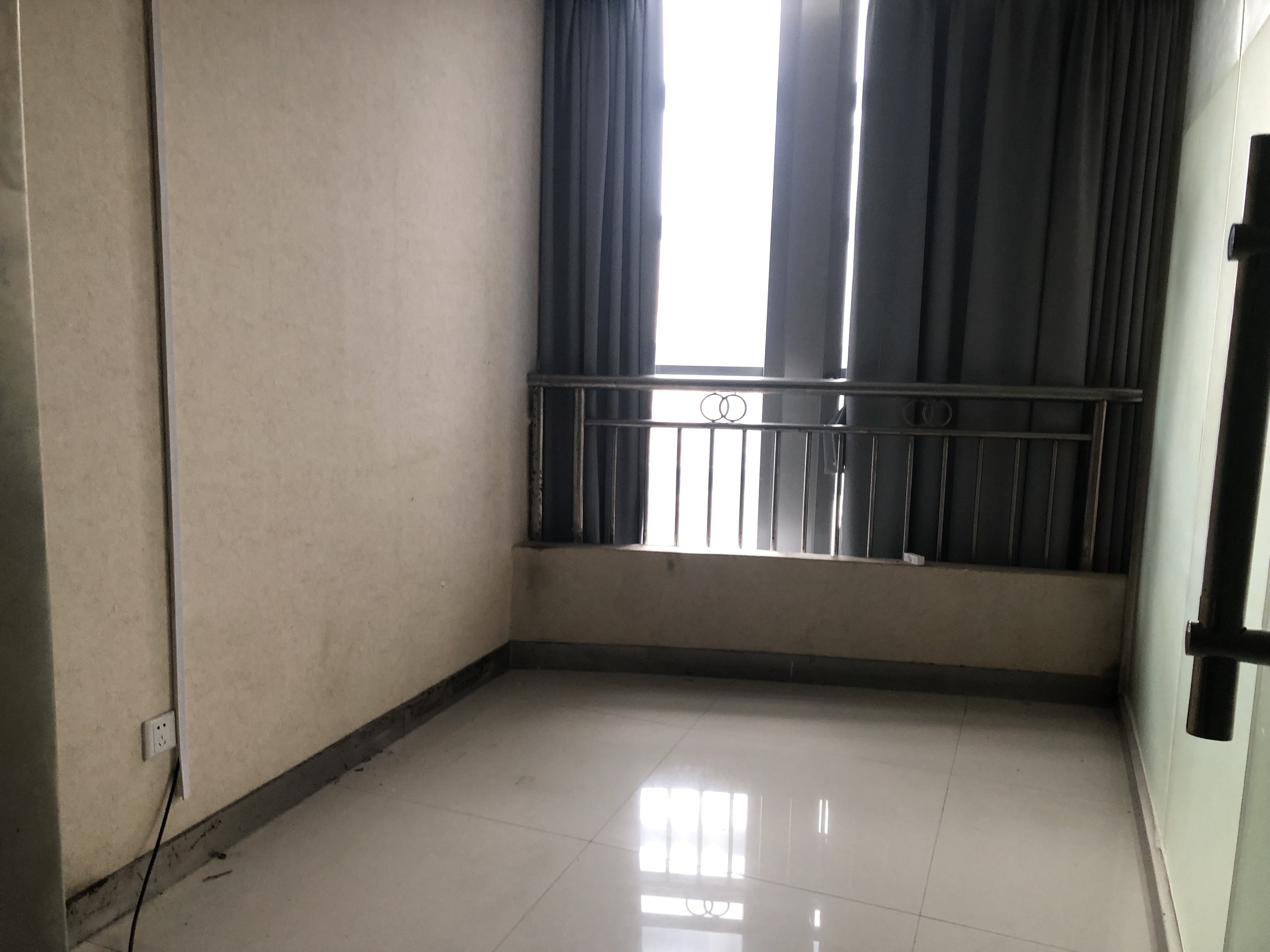 崇业商业广场  1室1厅1卫    6000.0元/月室内图