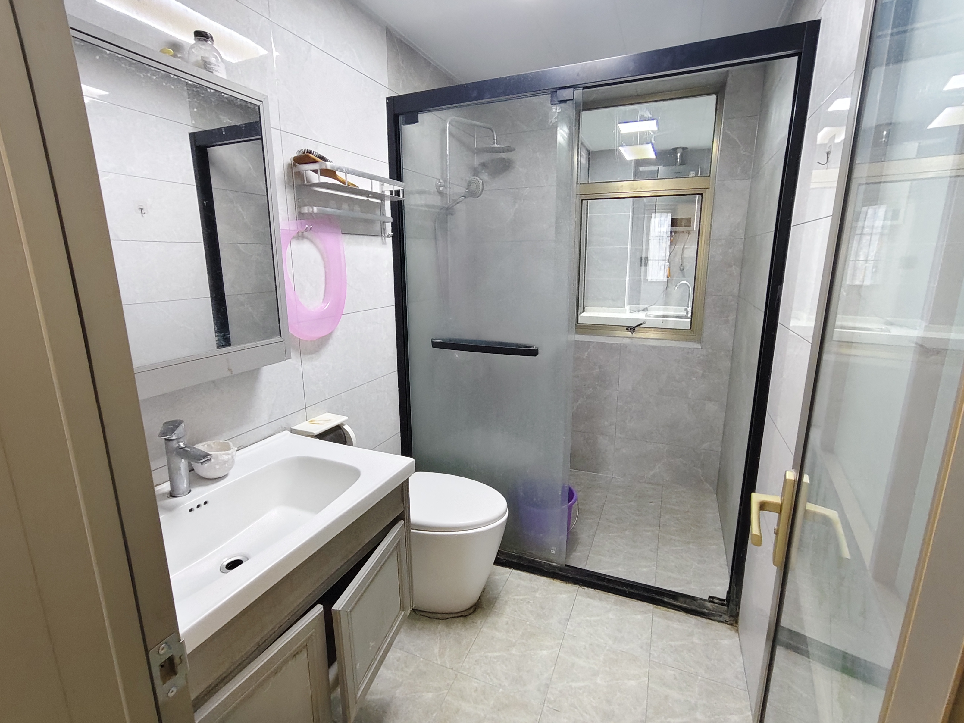 润龙花园  3室2厅1卫    2800.0元/月室内图