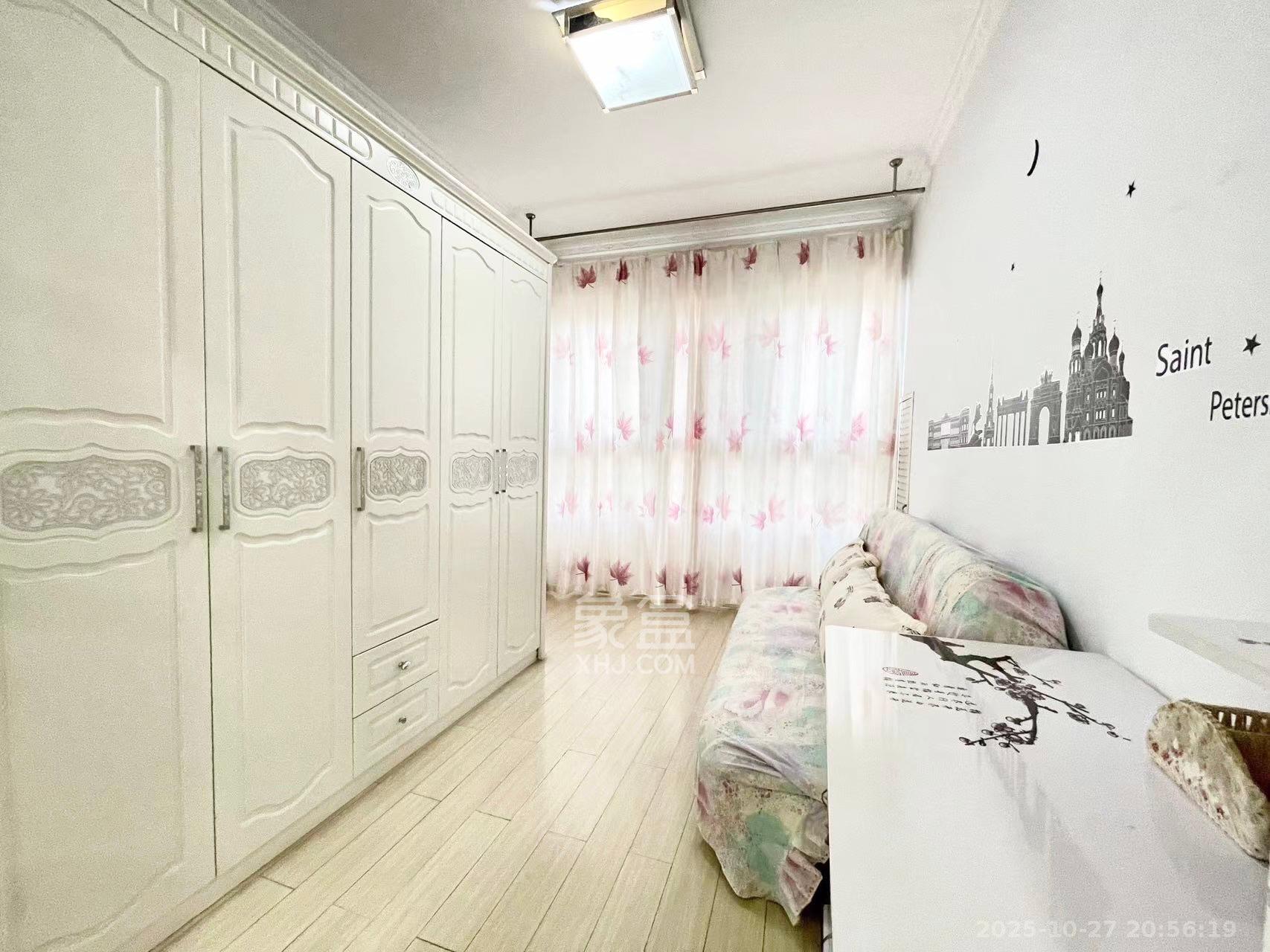 保利麓谷林语A区 3室2厅1卫 2300.0元/月 保利麓谷林语A区 3室2厅1卫 2300.0元/月室内图