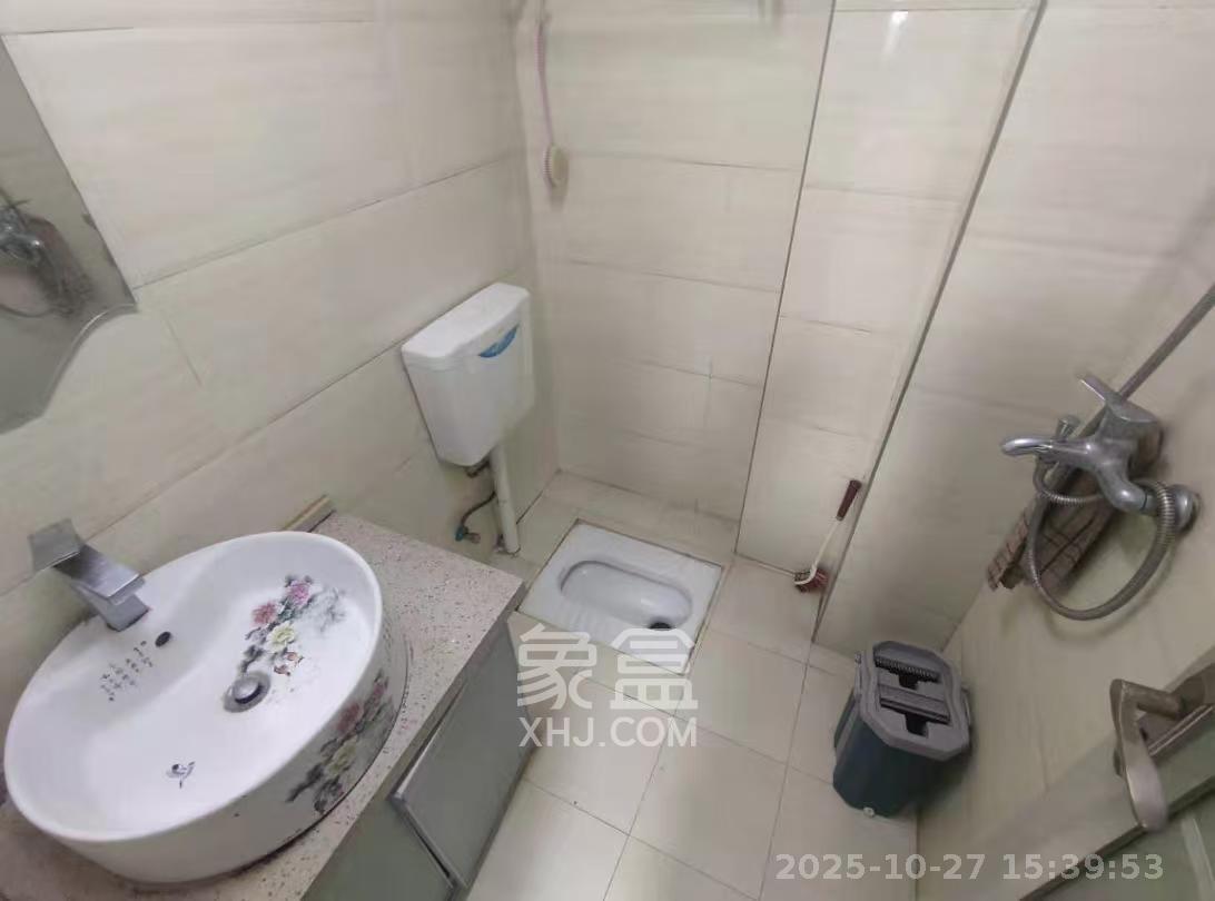 上河国际C区 1室1厅1卫 1800.0元/月 上河国际C区 1室1厅1卫 1800.0元/月室内图