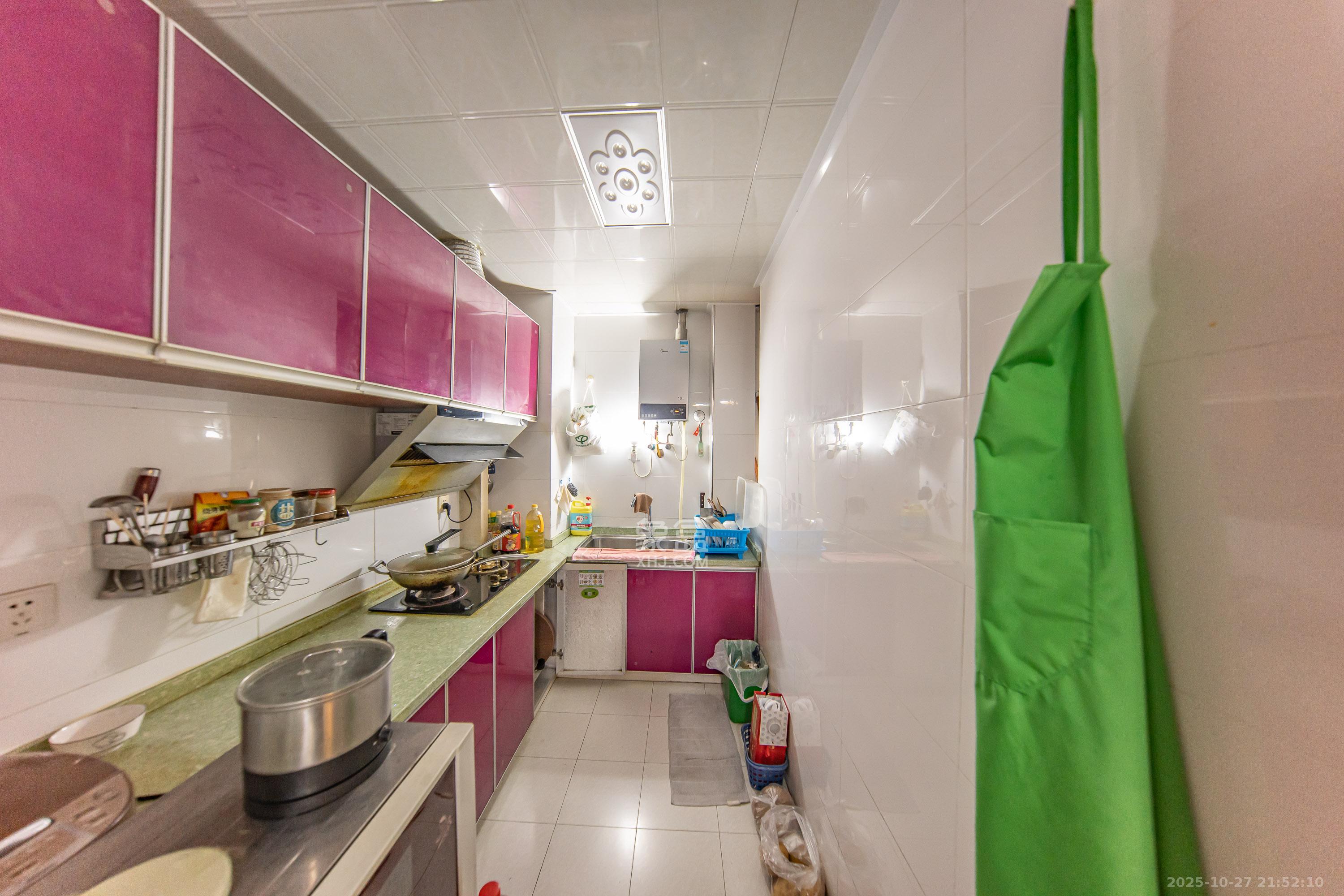 中建麓山和苑  2室2厅1卫    49.0万厨房