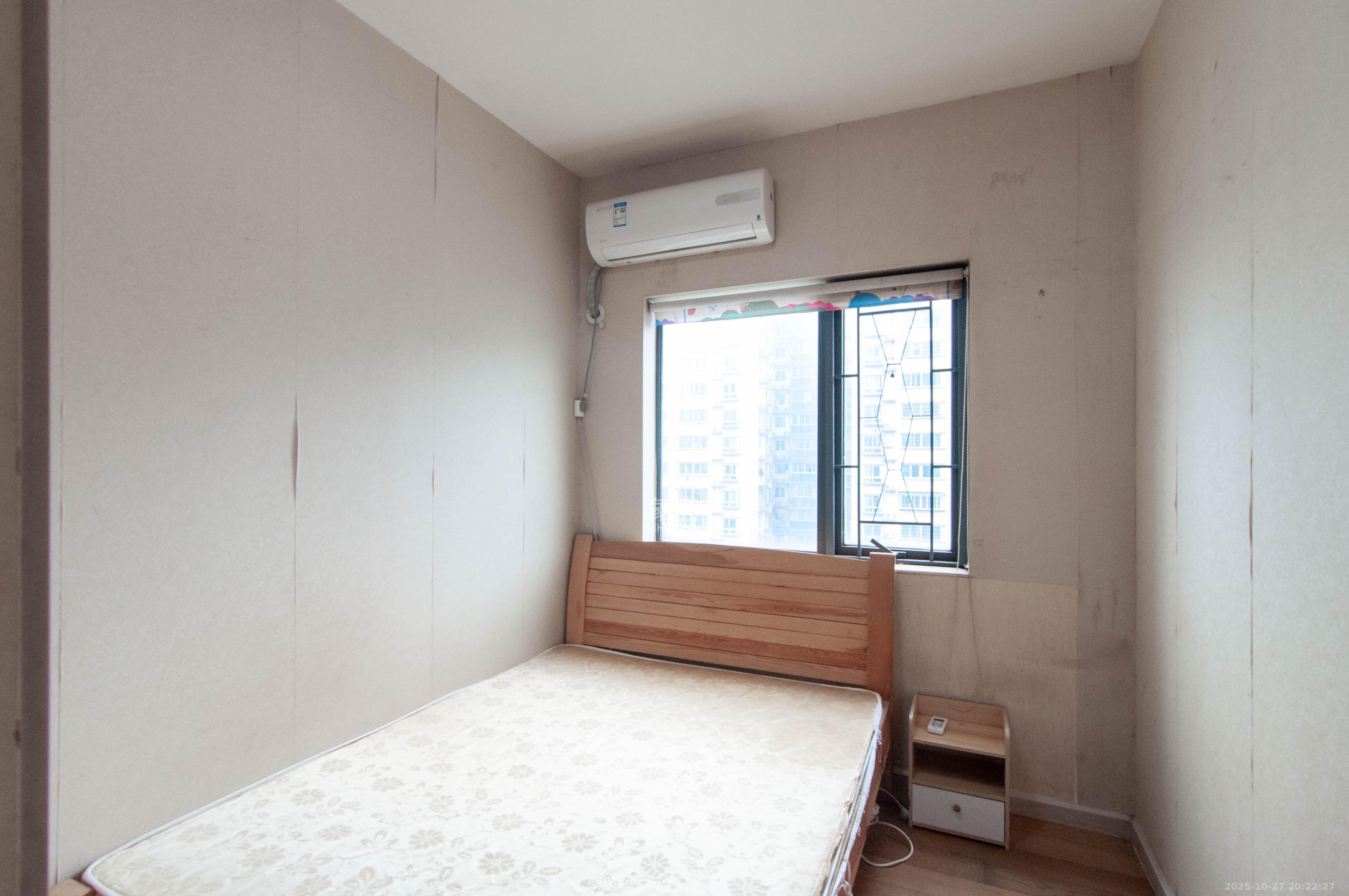 远大麓园  3室2厅2卫    2200.0元/月室内图