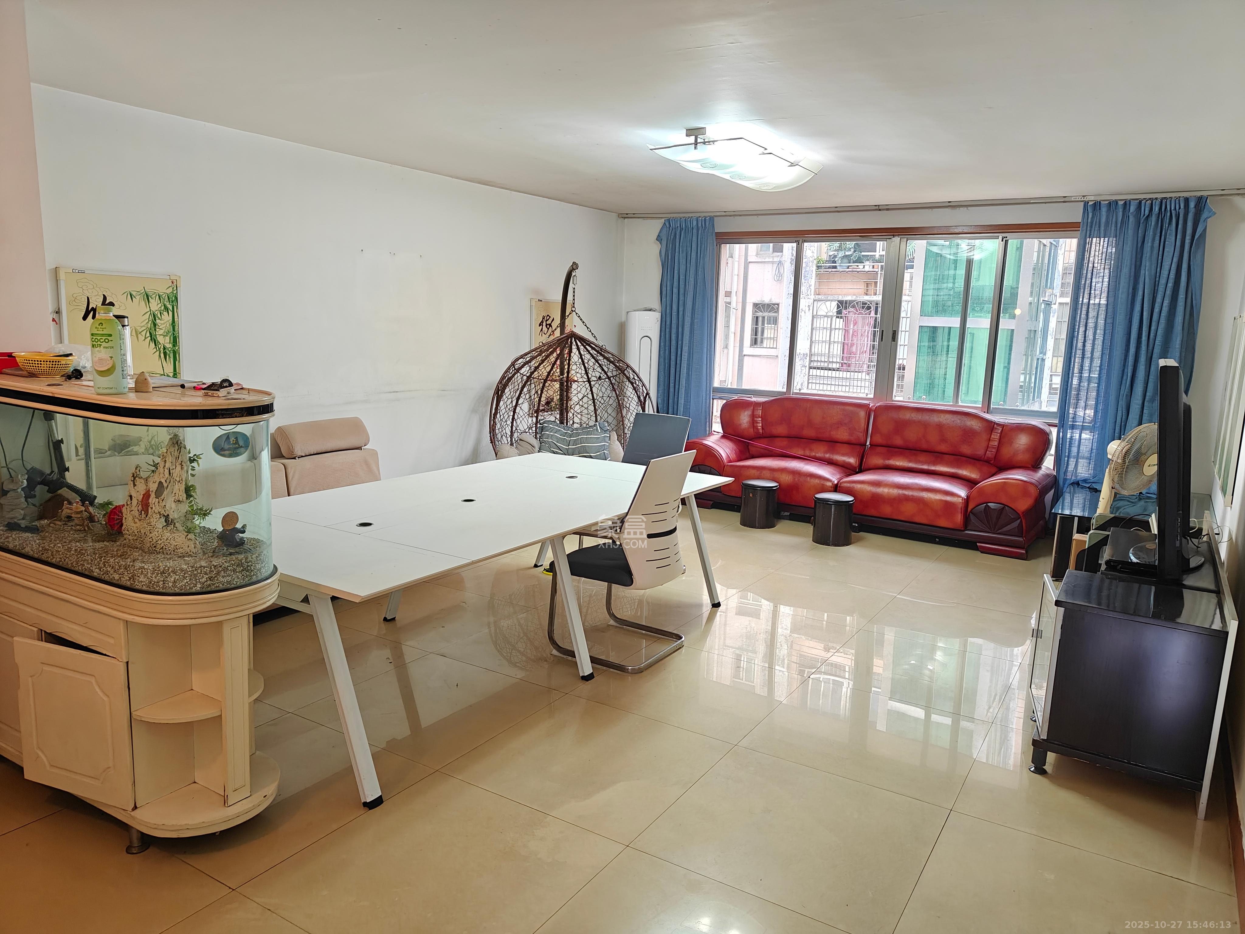 湘卫花苑  4室2厅2卫    2700.0元/月 湘卫花苑  4室2厅2卫    2700.0元/月室内图