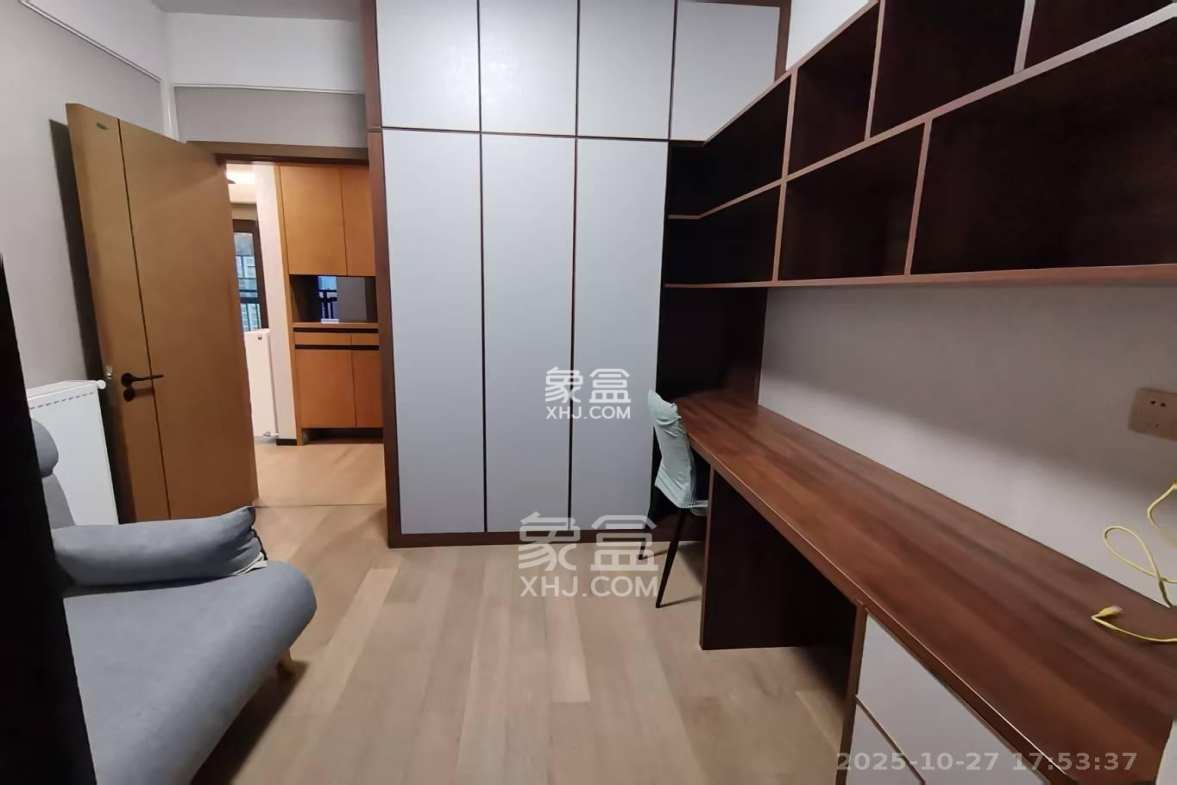 润和滨江府  4室2厅2卫    3300.0元/月 润和滨江府  4室2厅2卫    3300.0元/月室内图