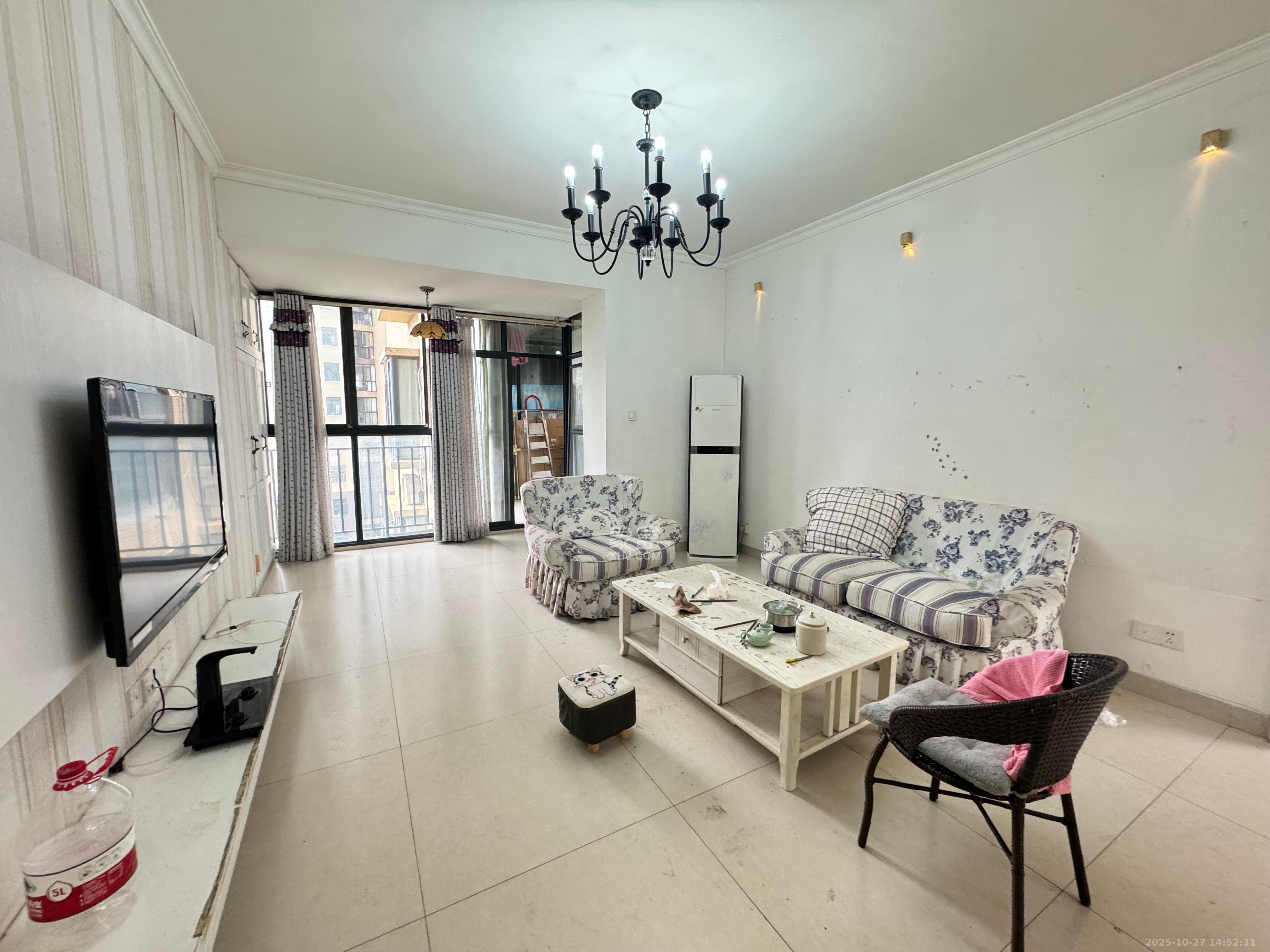 泊爱蓝湾  3室2厅1卫    3000.0元/月室内图