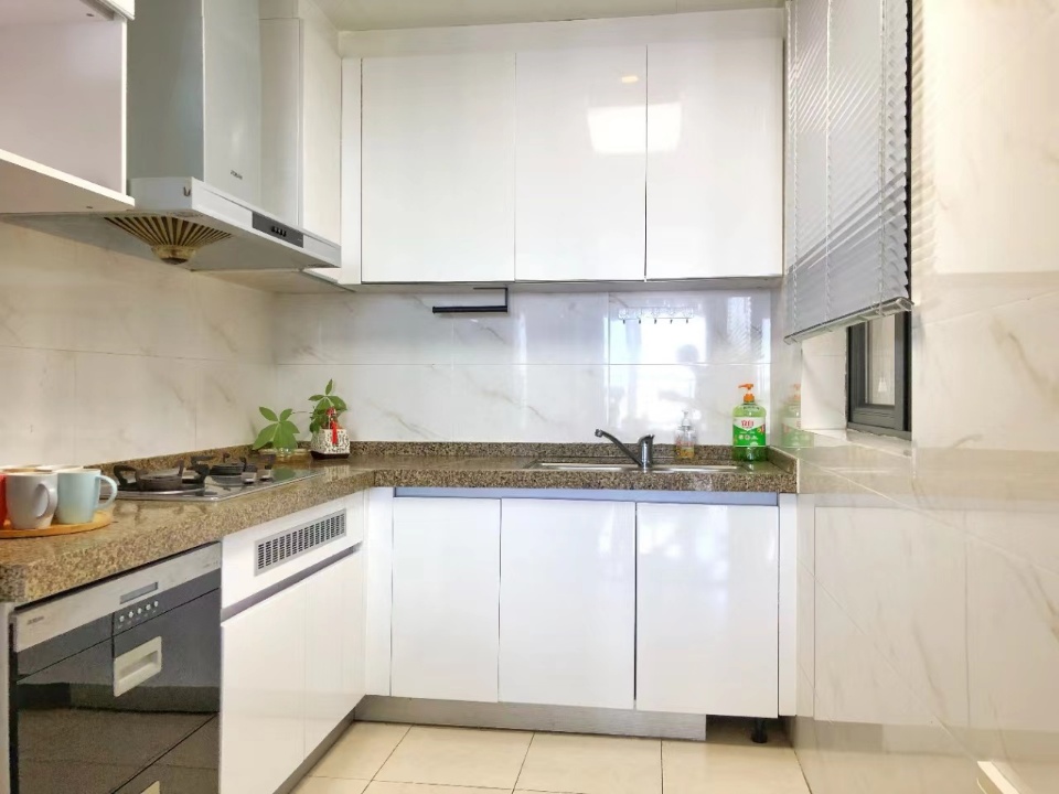 恒大外滩  3室2厅1卫    4600.0元/月 恒大外滩  3室2厅1卫    4600.0元/月室内图