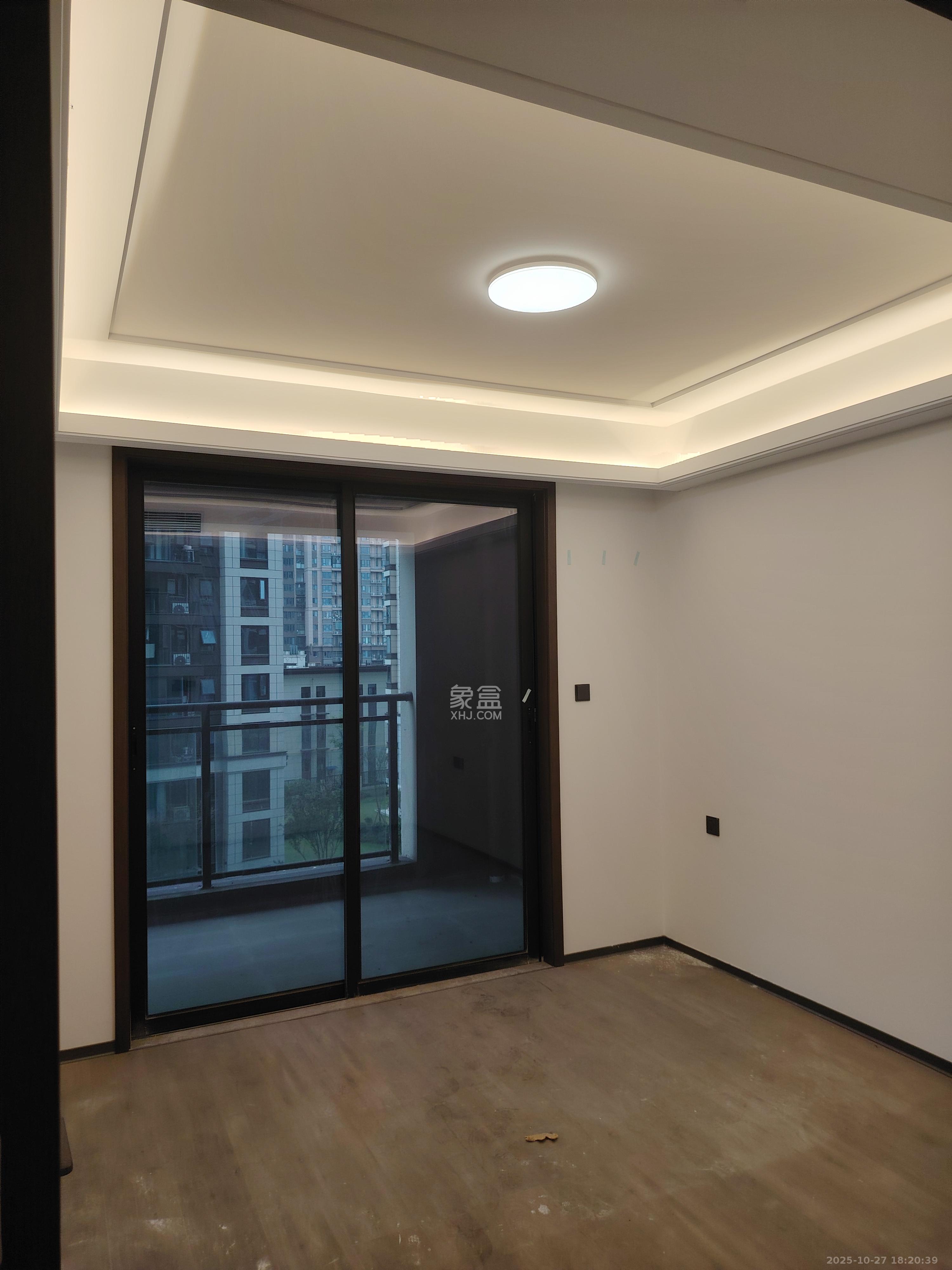 荣盛锦绣学府  3室2厅2卫    2800.0元/月室内图