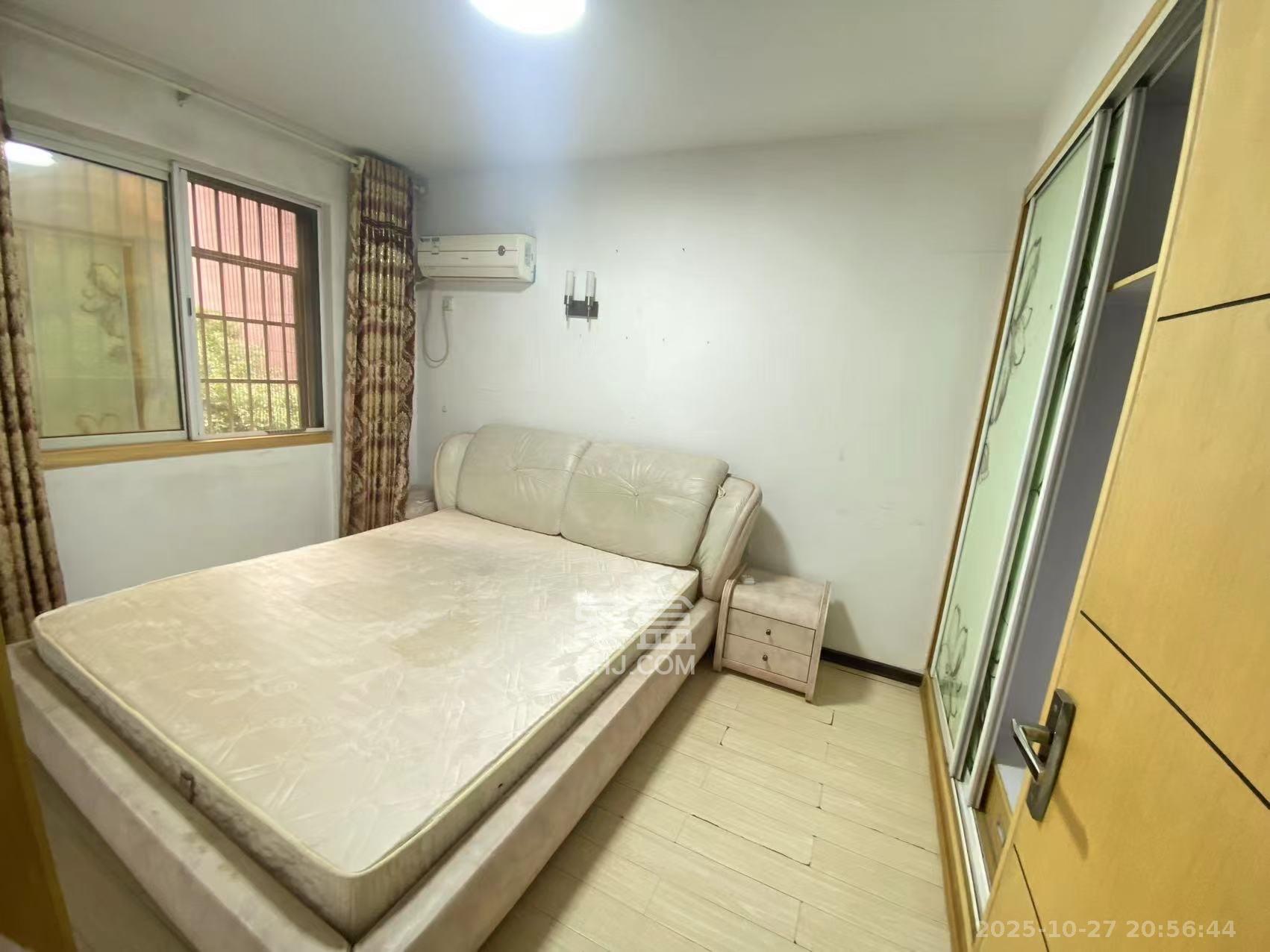 巧克力空间（建鸿达现代大厦）  3室1厅1卫    2100.0元/月室内图