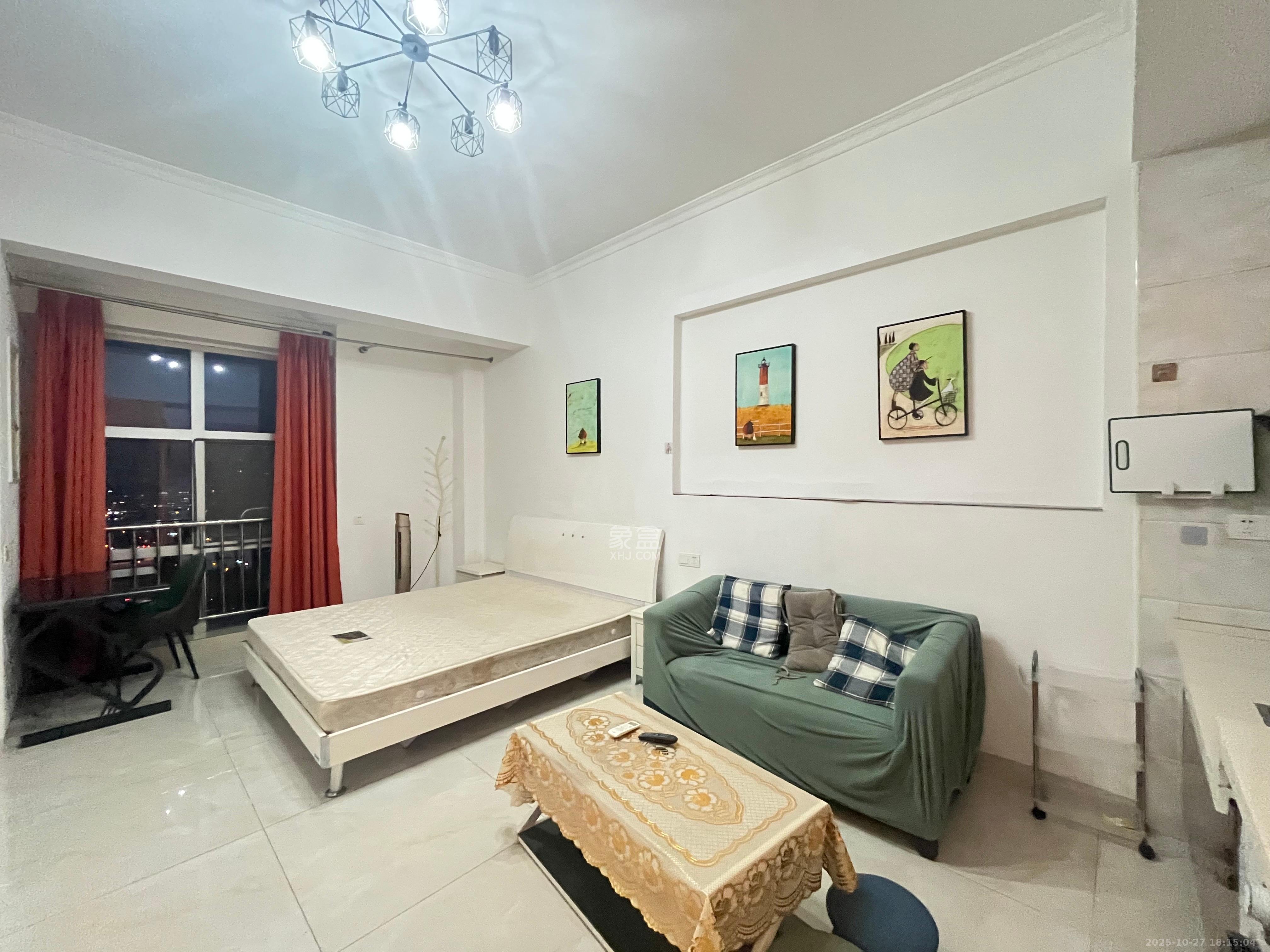 恒泰广场  1室1厅1卫    1500.0元/月