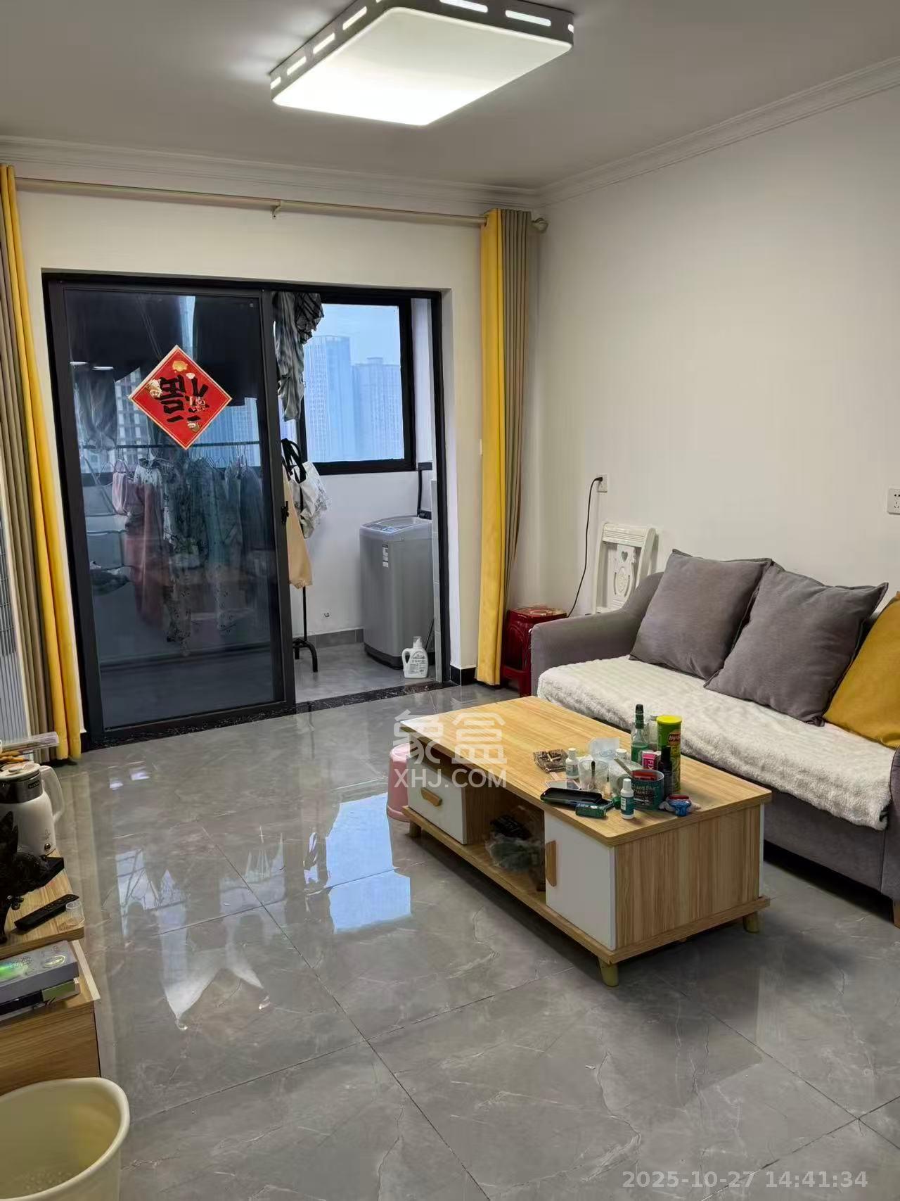 凯悦名城(泰悦公寓) 2室2厅1卫 2400.0元/月 凯悦名城(泰悦公寓) 2室2厅1卫 2400.0元/月室内图