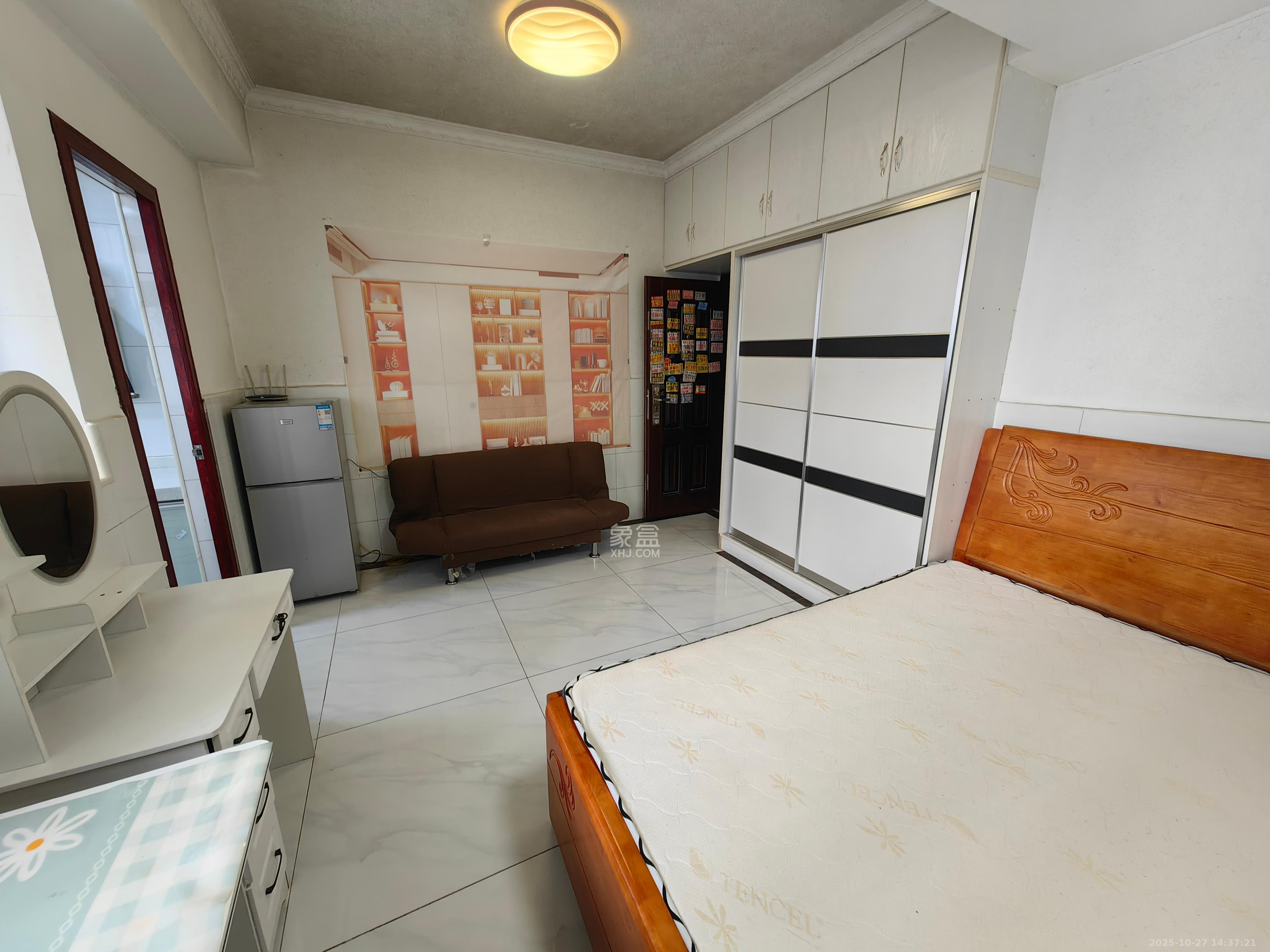 嘉顺苑  1室0厅1卫    1200.0元/月室内图