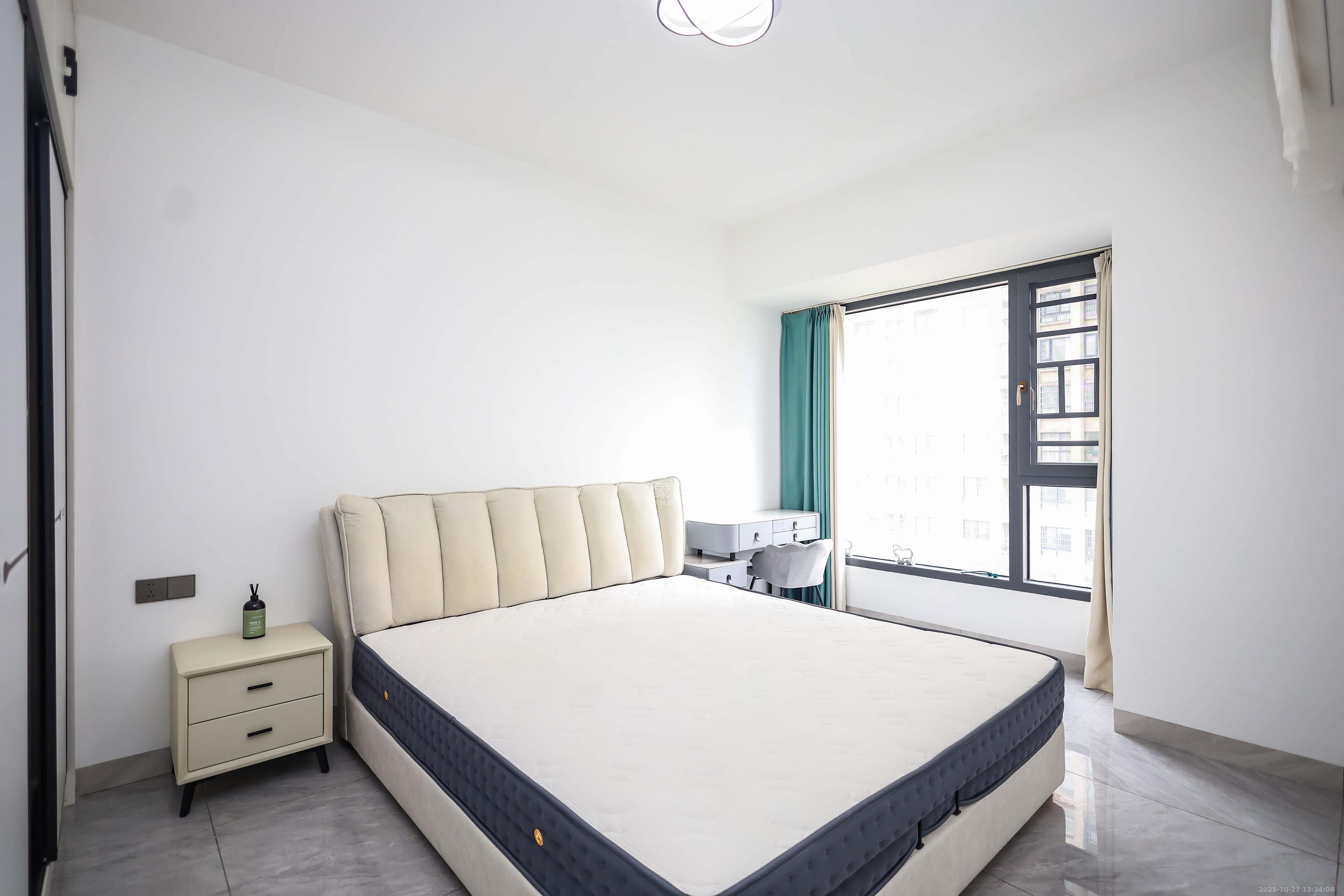 天麓尚层 3室2厅1卫 75.0万 天麓尚层 3室2厅1卫 75.0万卧室