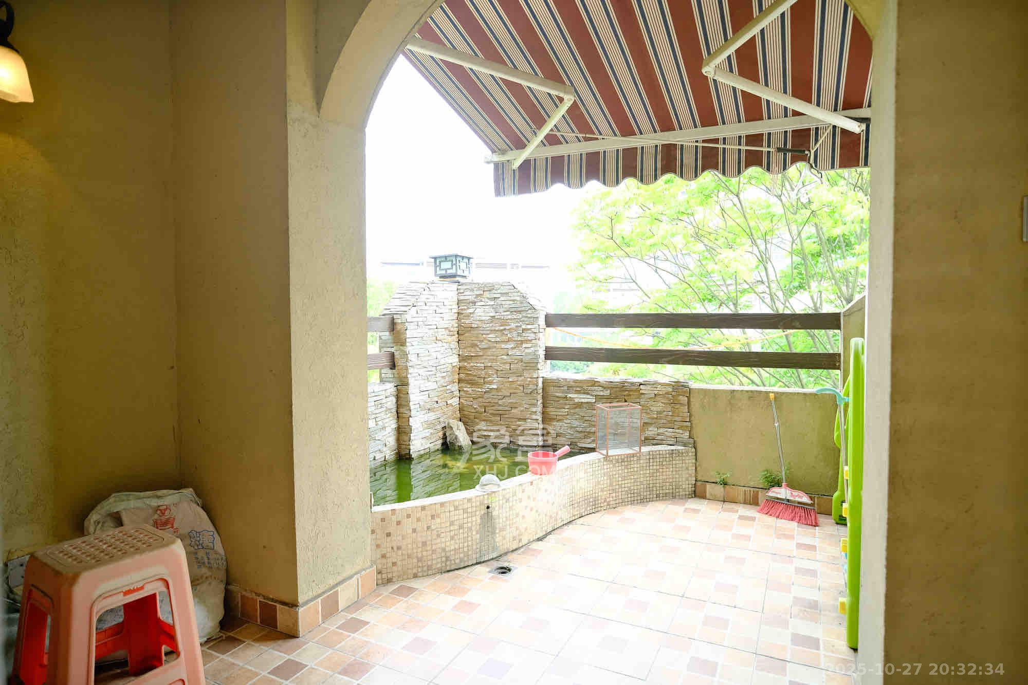 郡原居里  4室2厅2卫    3200.0元/月 郡原居里  4室2厅2卫    3200.0元/月室内图