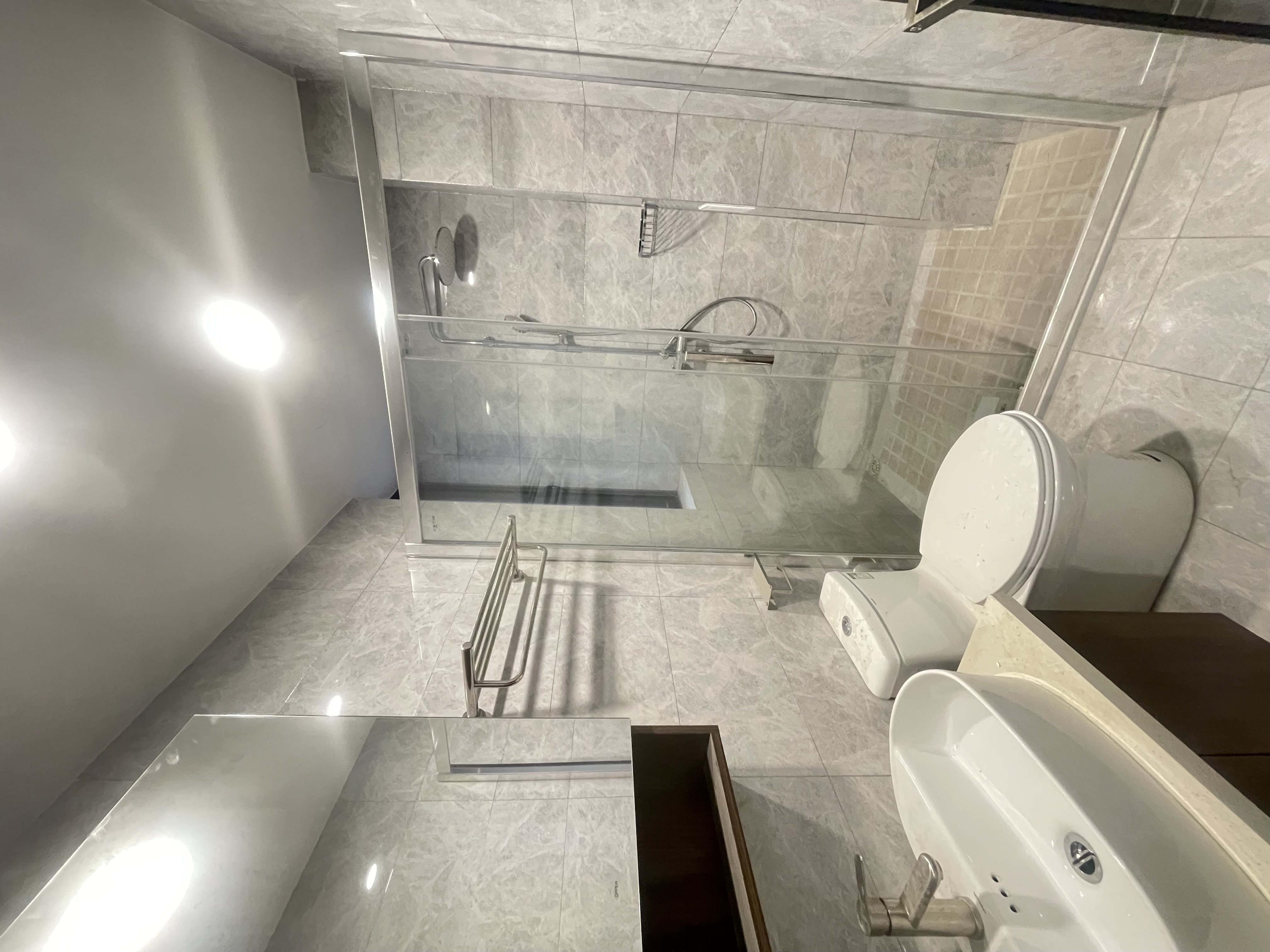 天街华府(海南新天地) 4室2厅2卫 3500.0元/月 天街华府(海南新天地) 4室2厅2卫 3500.0元/月室内图