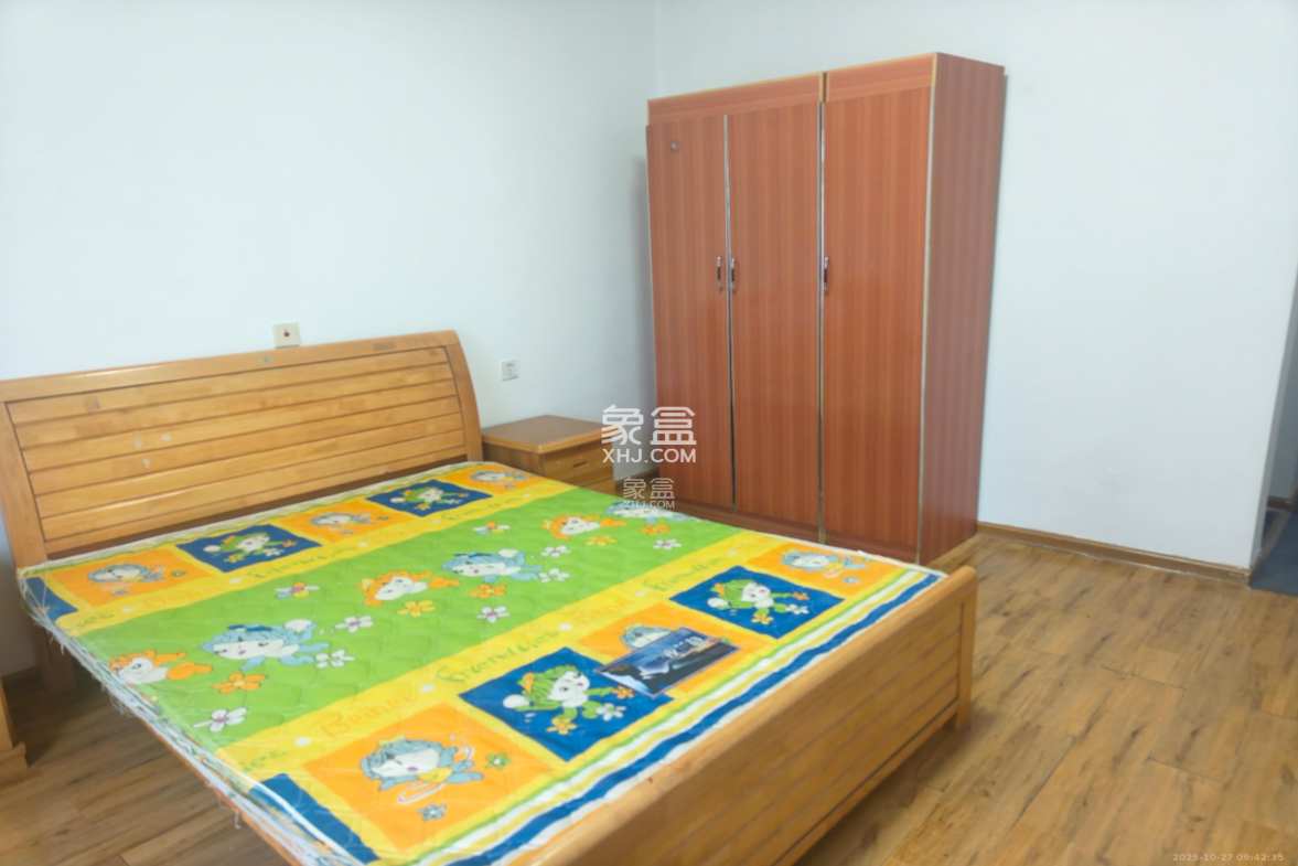 光明E城  4室2厅2卫    2800.0元/月 光明E城  4室2厅2卫    2800.0元/月室内图