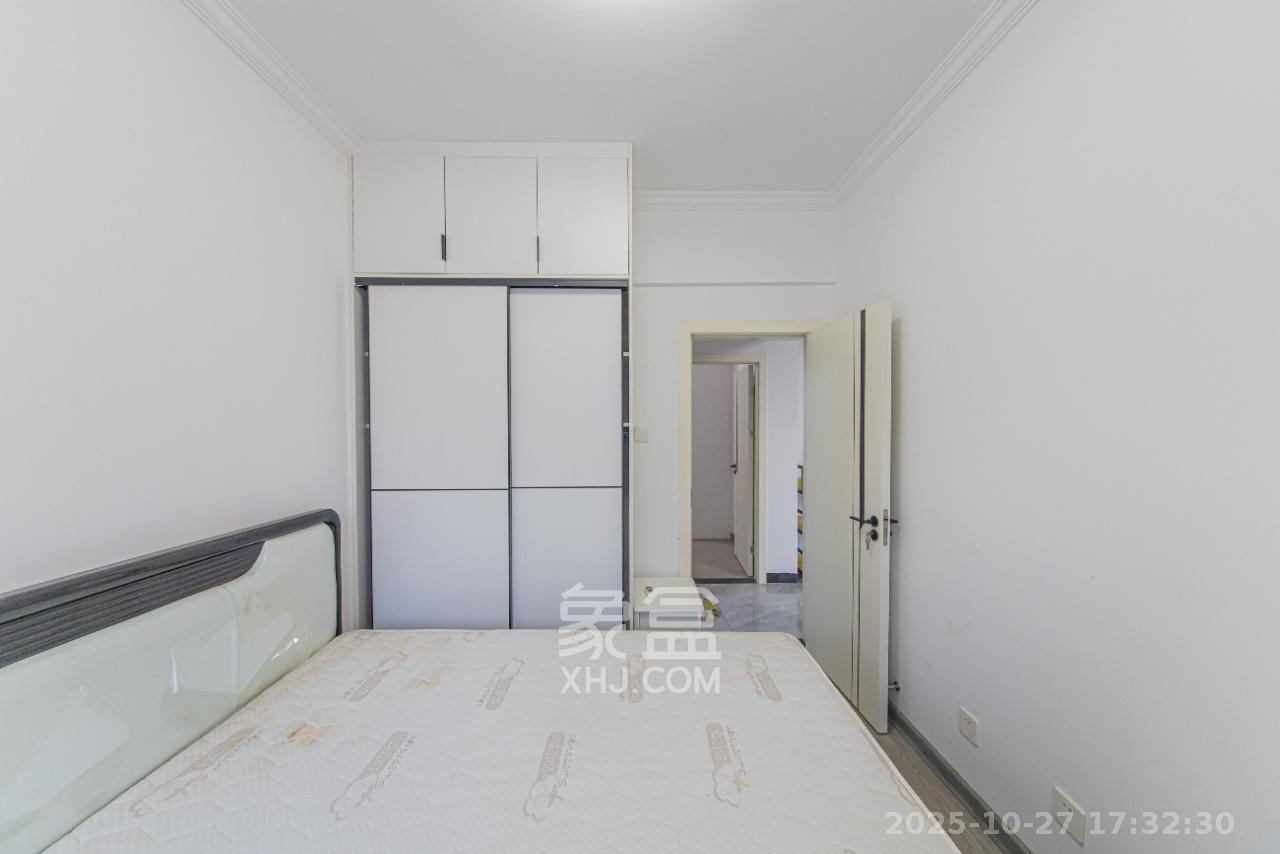 金房奥斯卡  3室2厅1卫    2000.0元/月室内图