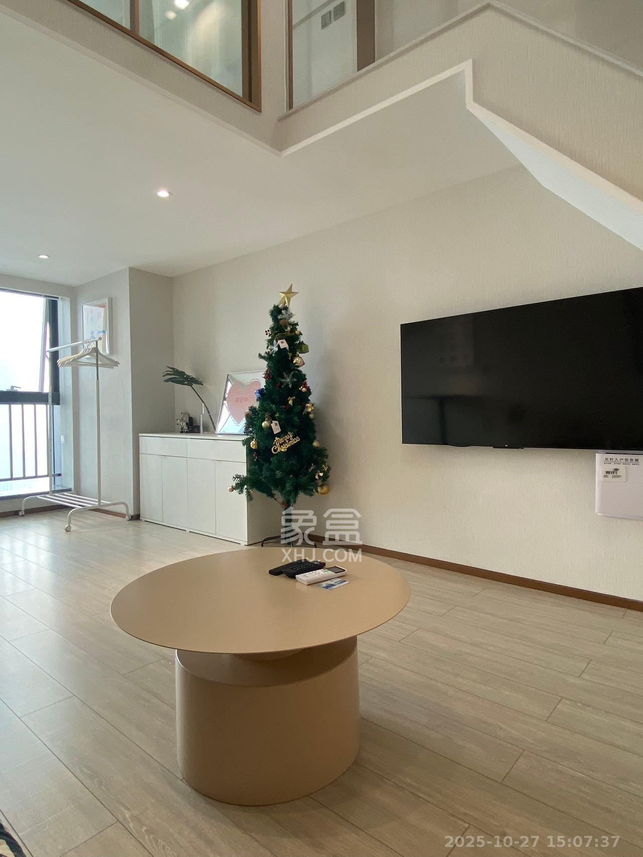 华远华时代 2室2厅1卫 3500.0元/月 华远华时代 2室2厅1卫 3500.0元/月室内图