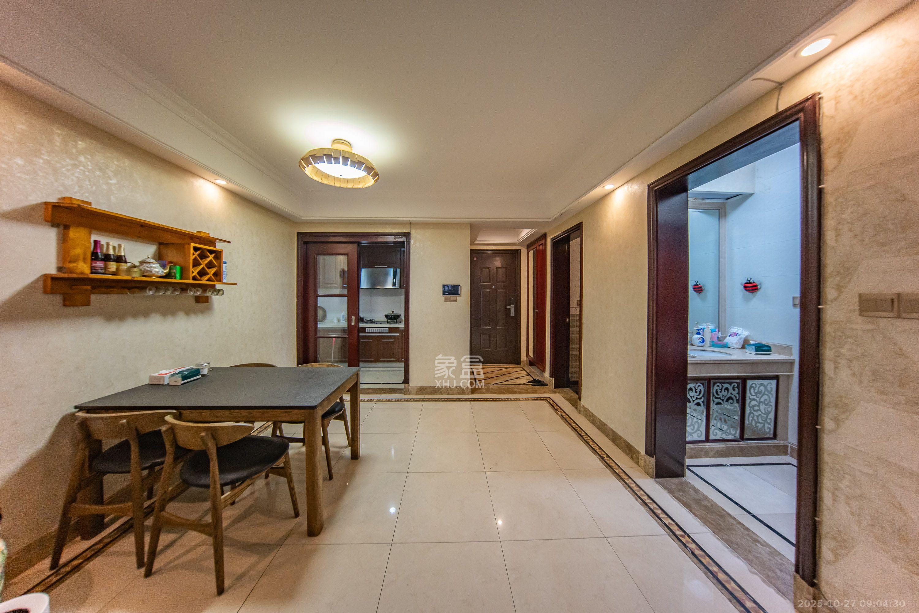 中海国际一期  3室2厅1卫    2000.0元/月室内图