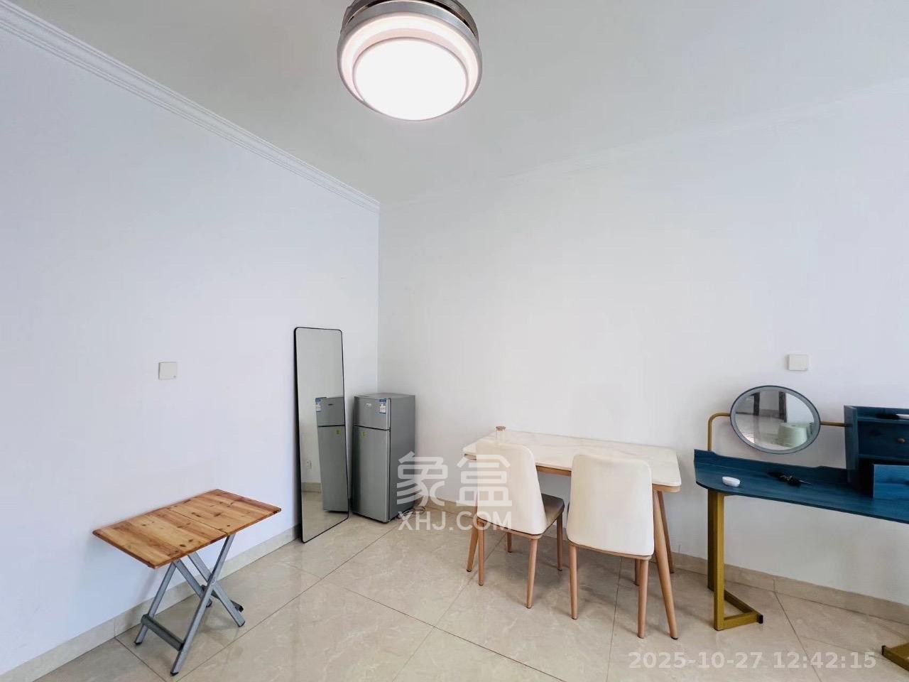 中南红领邦（红星嘉和苑）  1室0厅0卫    2000.0元/月室内图