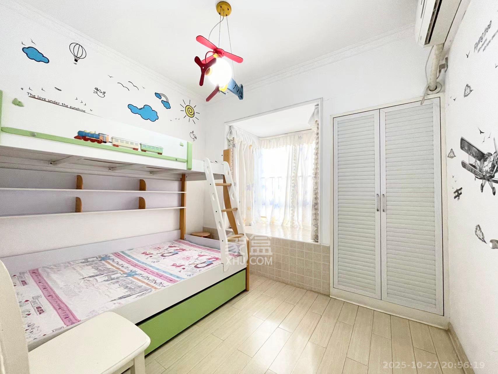 保利麓谷林语A区  3室2厅1卫    2300.0元/月室内图