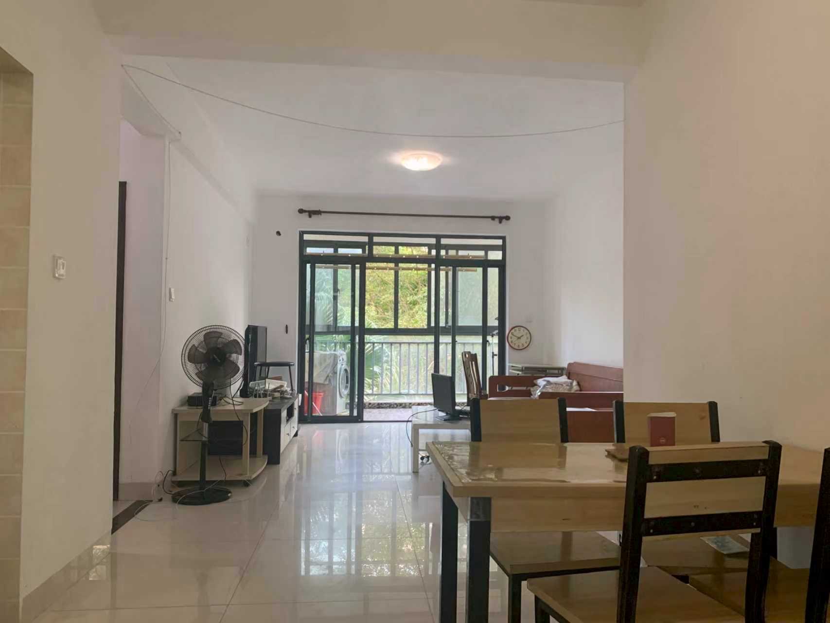 兆南和园  2室2厅1卫    2500.0元/月 兆南和园  2室2厅1卫    2500.0元/月室内图