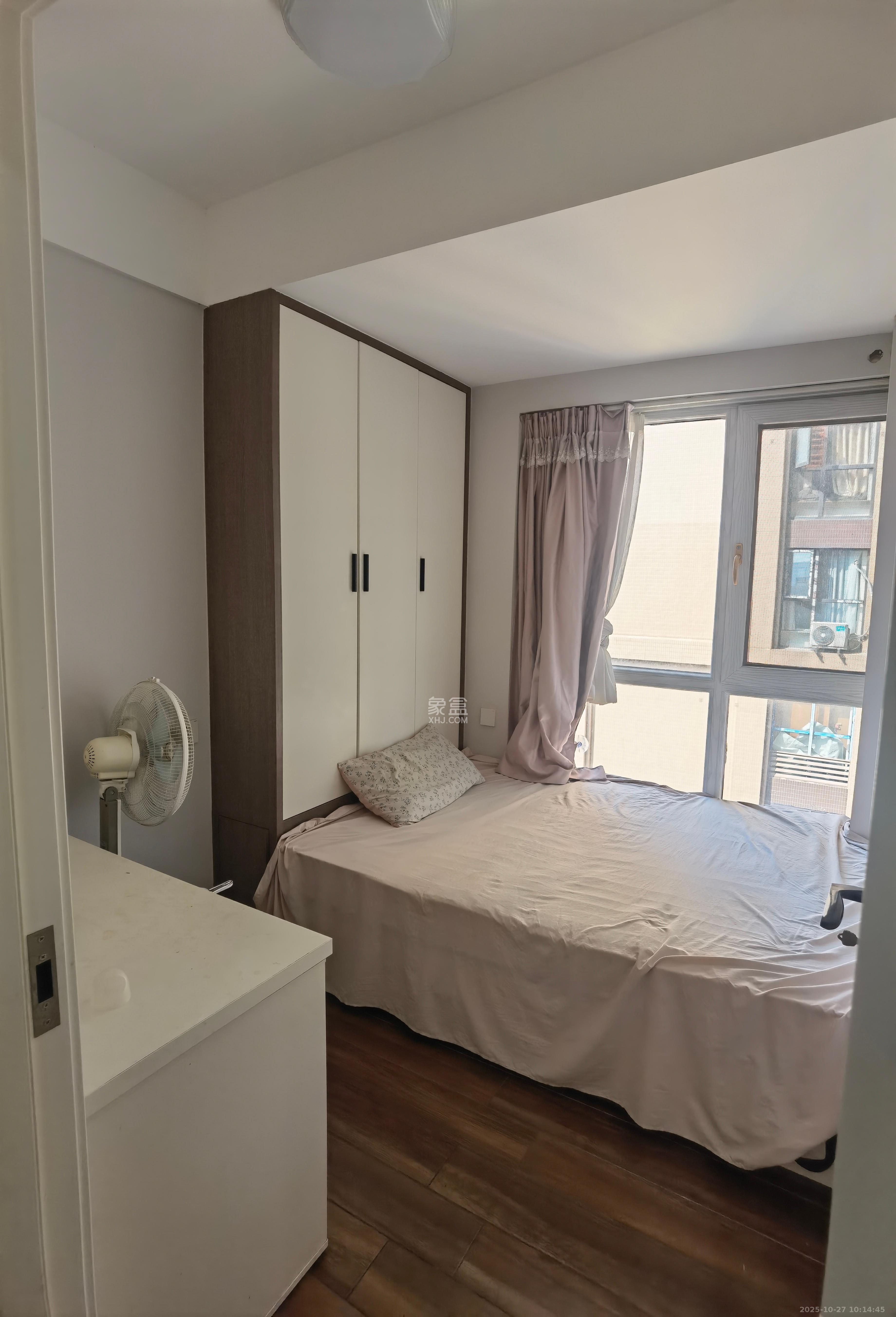 南城印象  3室2厅1卫    2300.0元/月 南城印象  3室2厅1卫    2300.0元/月室内图