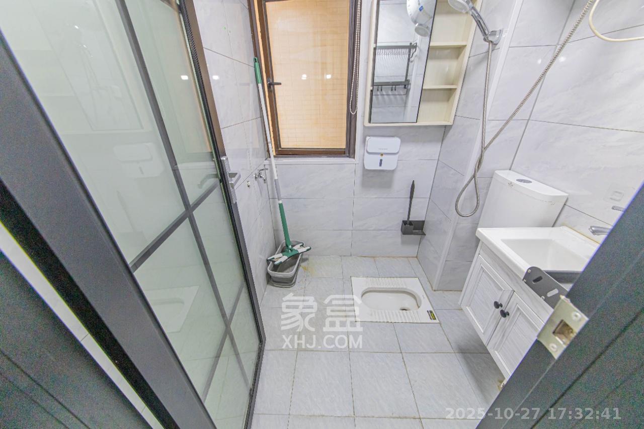 金房奥斯卡  3室2厅1卫    2000.0元/月室内图