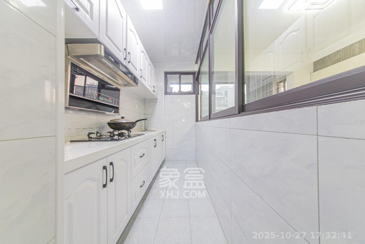 金房奥斯卡  3室2厅1卫    2000.0元/月室内图