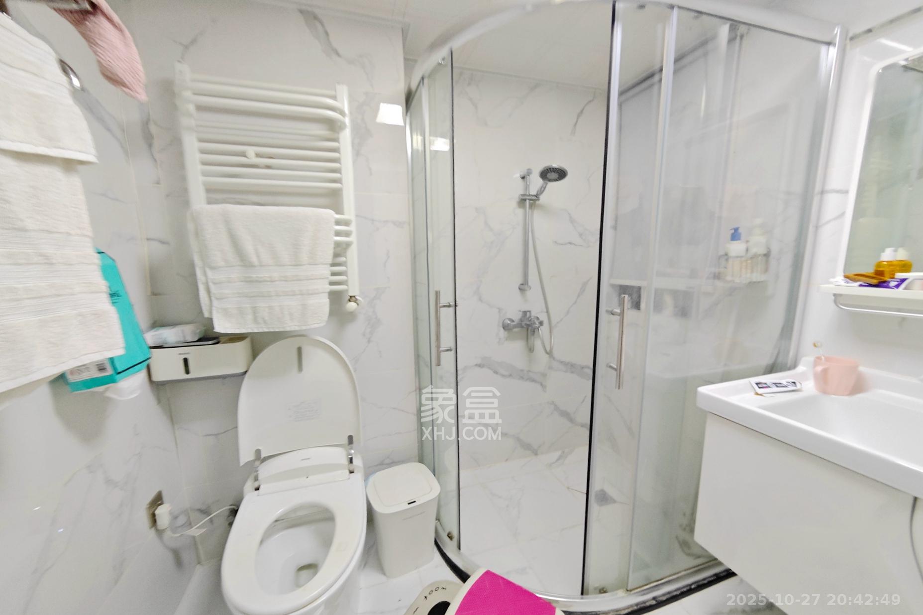 建发中央悦府 3室2厅2卫 180.0万 建发中央悦府 3室2厅2卫 180.0万其他