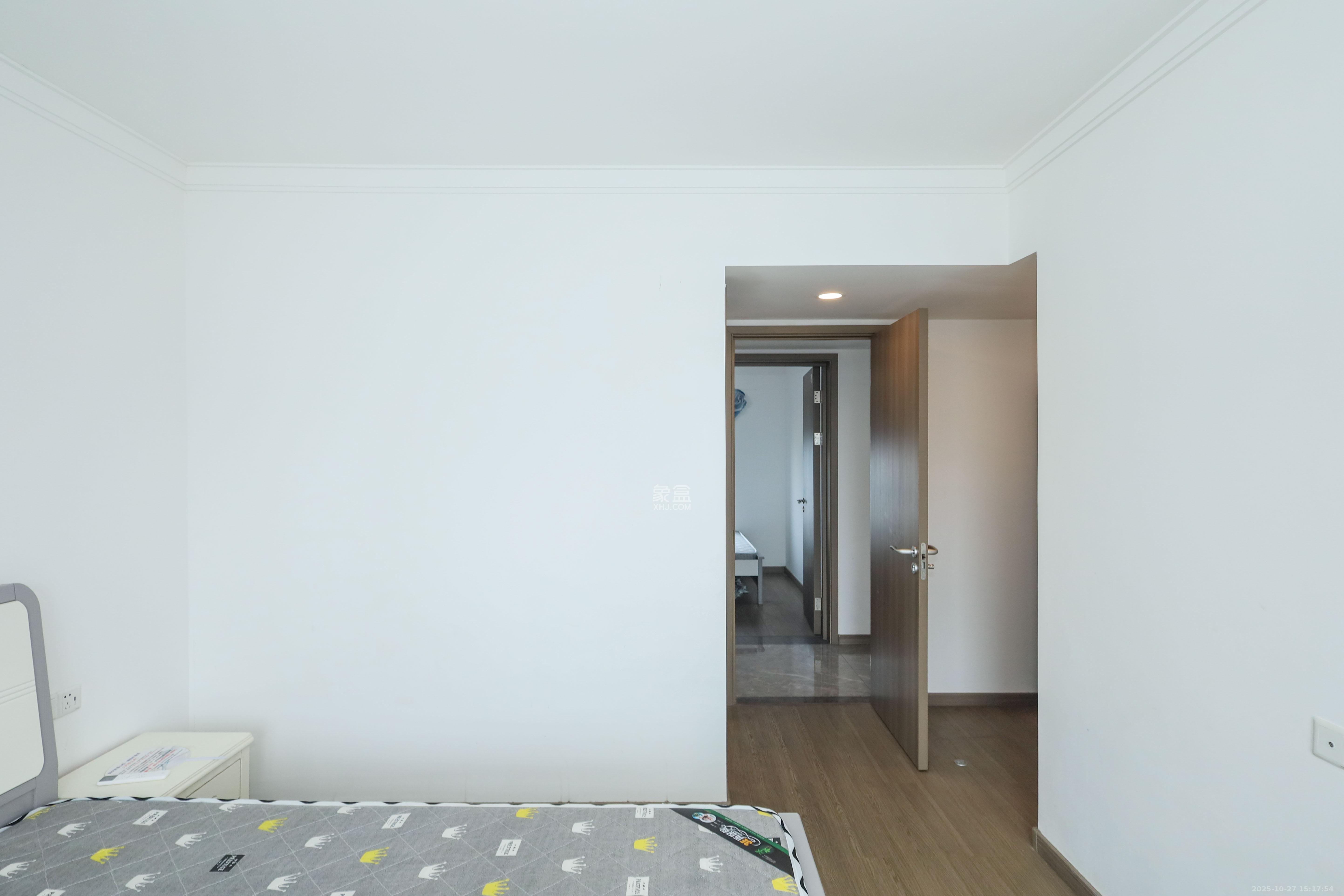 越秀亲爱里 4室2厅2卫 140.0万 越秀亲爱里 4室2厅2卫 140.0万卧室